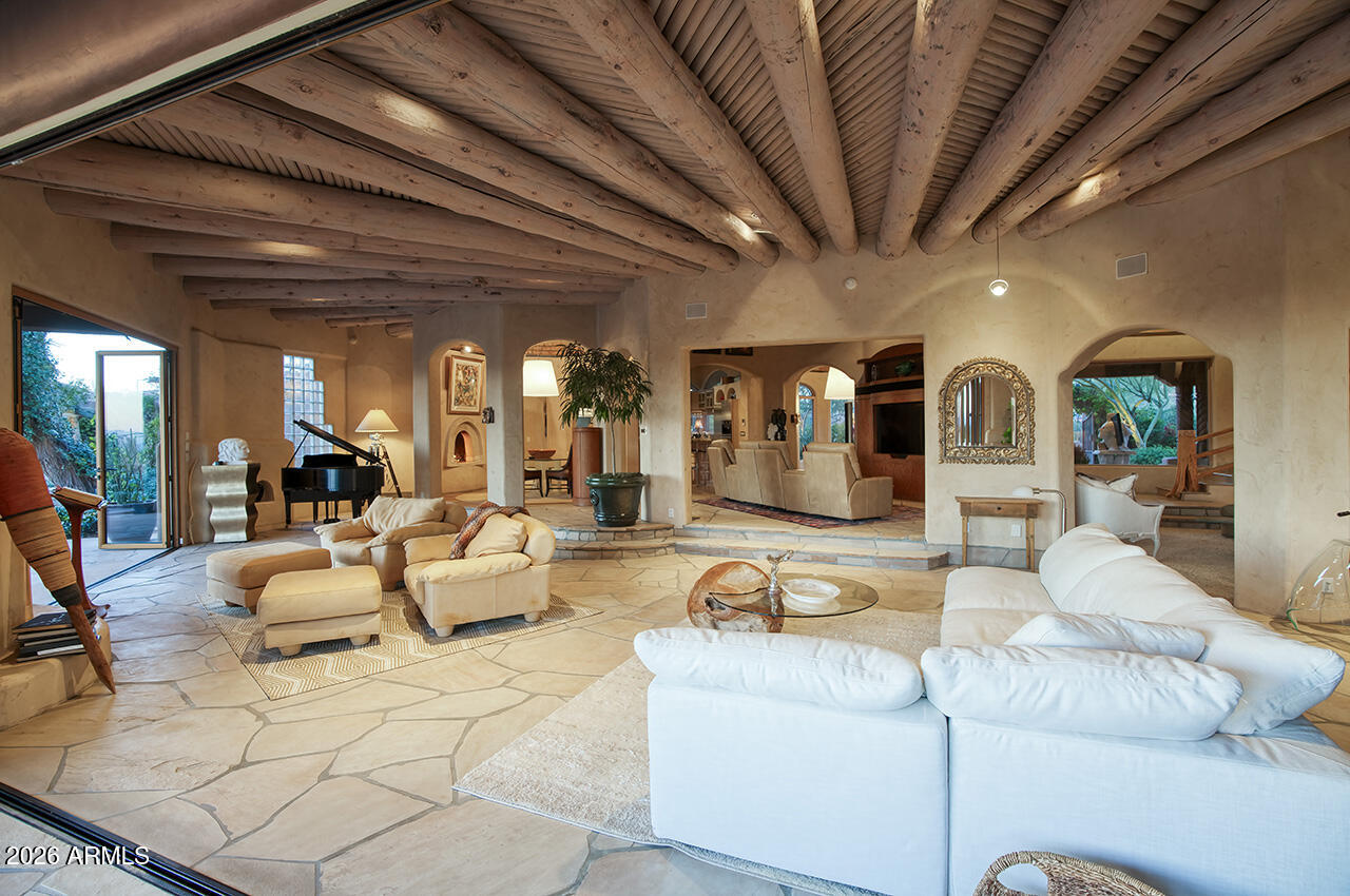 PINNACLE PEAK HEIGHTS - Residential