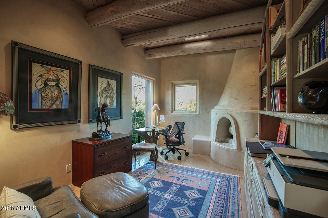PINNACLE PEAK HEIGHTS - Residential