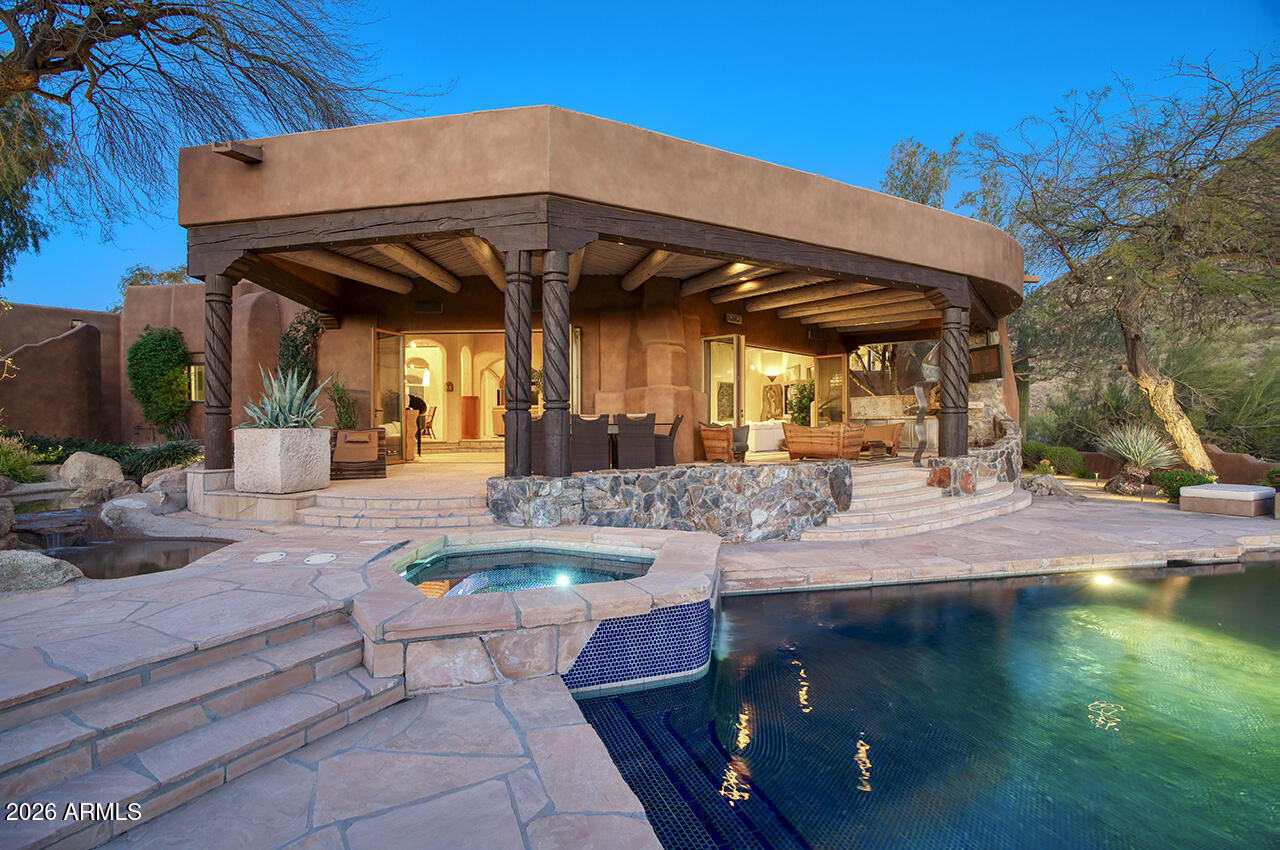 PINNACLE PEAK HEIGHTS - Residential