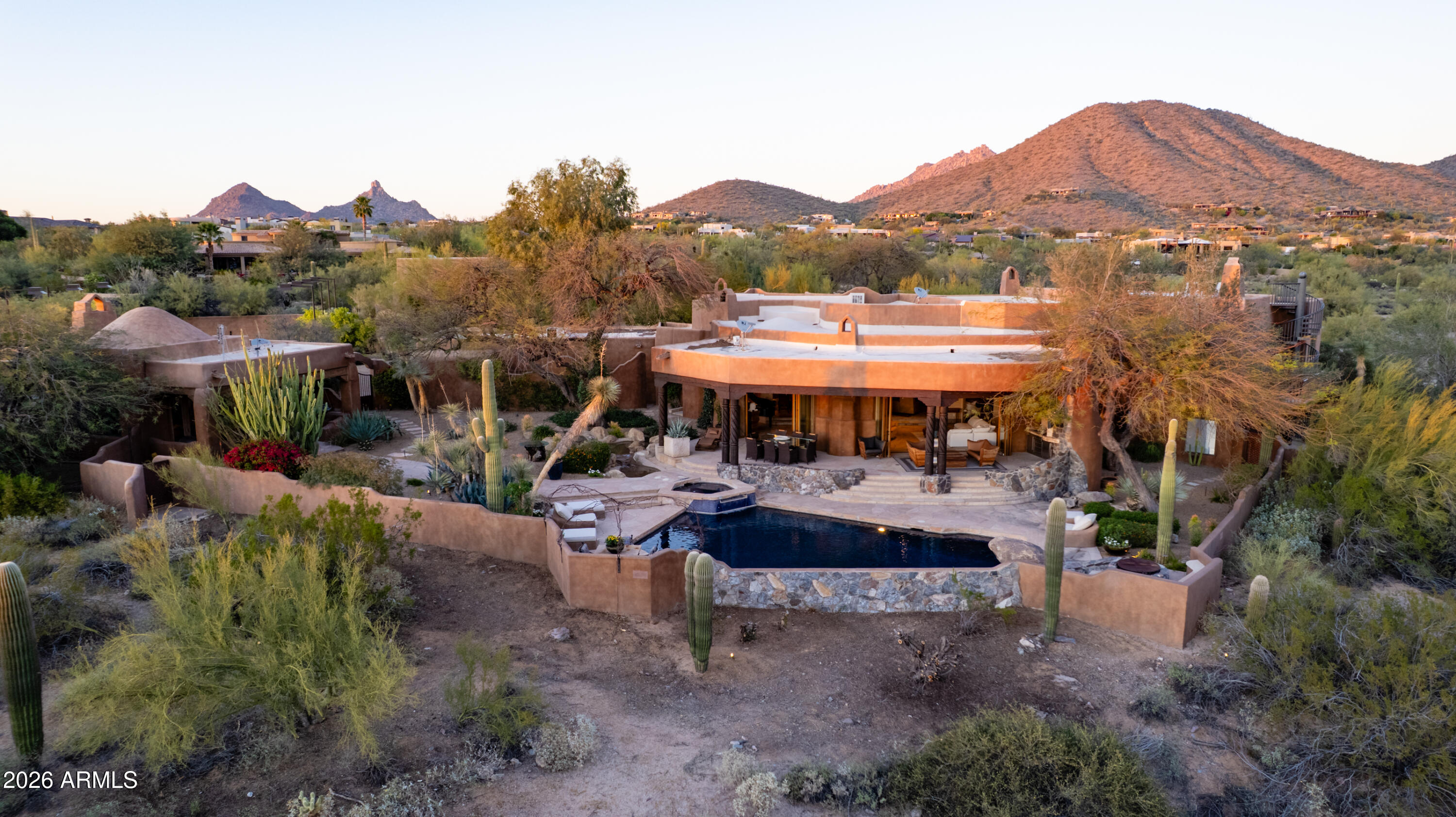 PINNACLE PEAK HEIGHTS - Residential