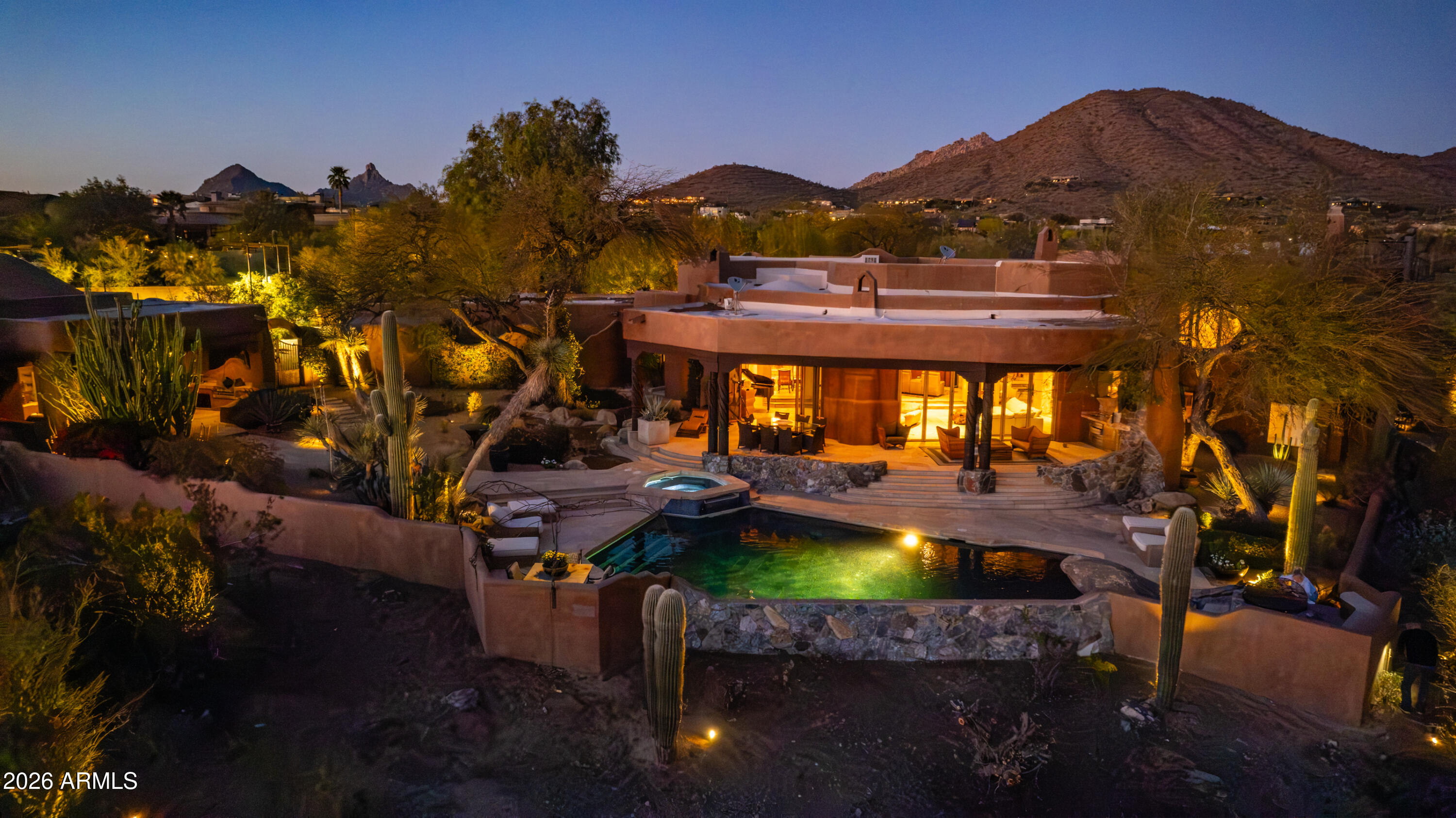 PINNACLE PEAK HEIGHTS - Residential