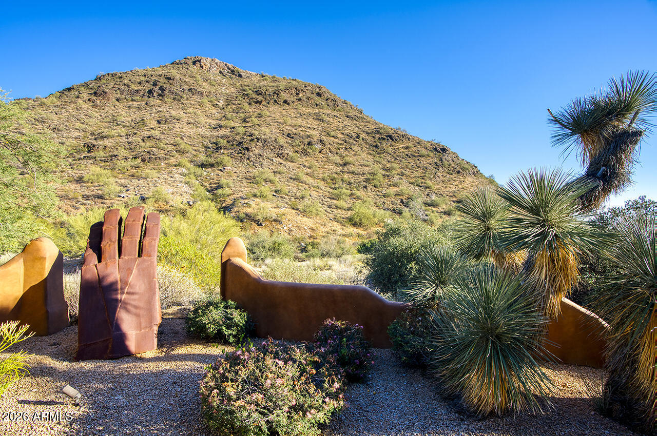 PINNACLE PEAK HEIGHTS - Residential