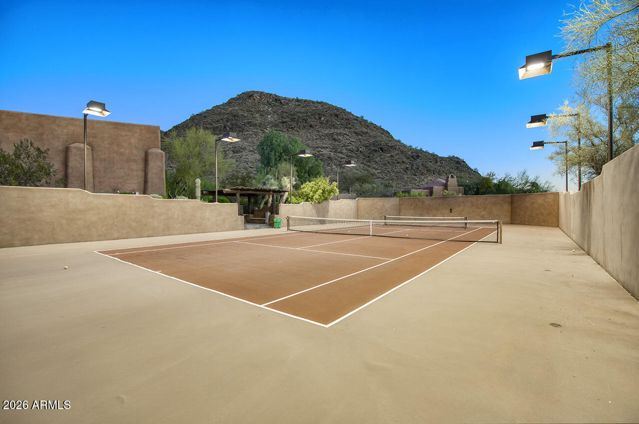 PINNACLE PEAK HEIGHTS - Residential