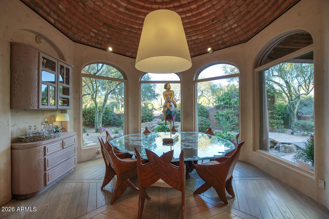 PINNACLE PEAK HEIGHTS - Residential