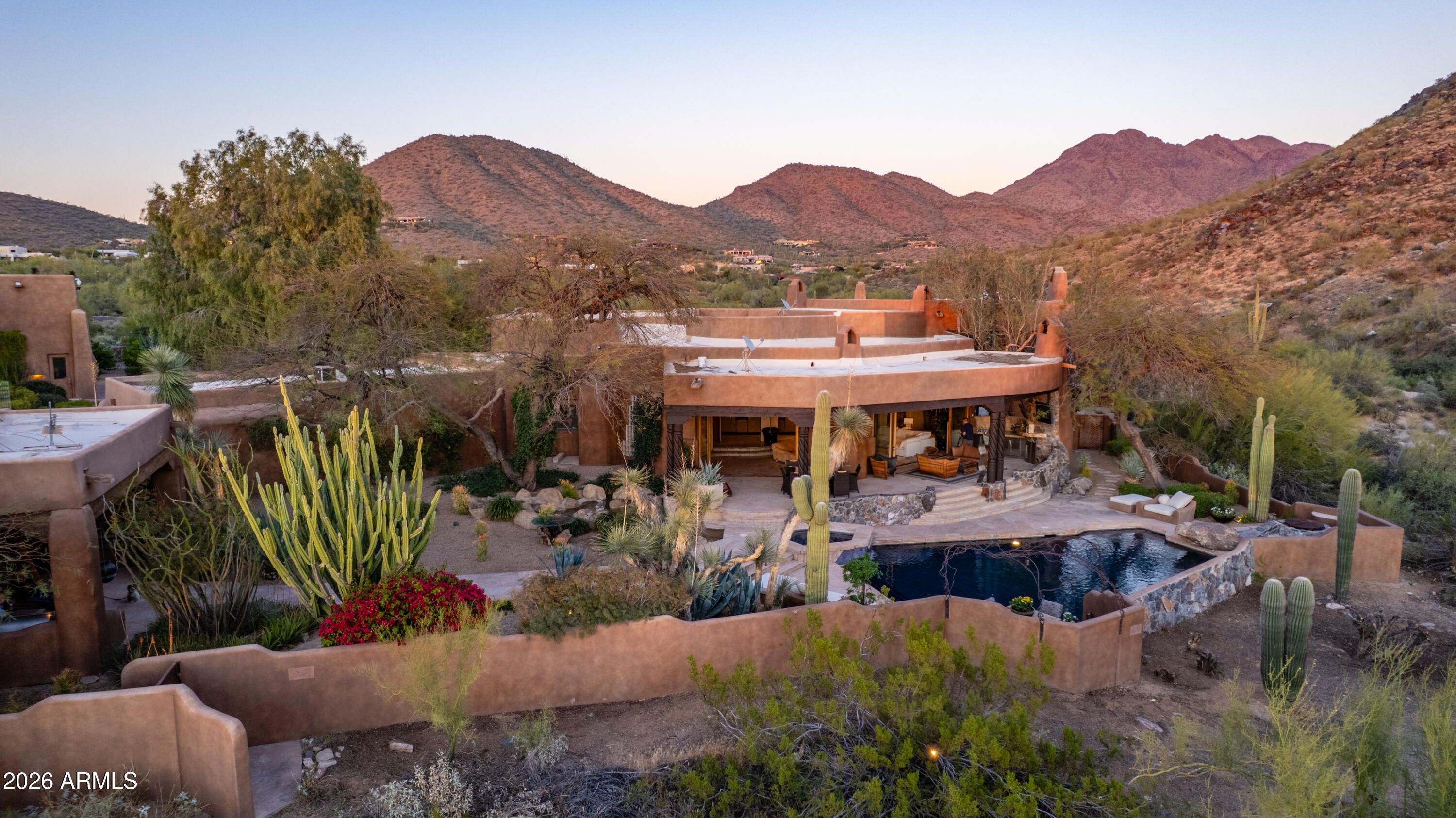 PINNACLE PEAK HEIGHTS - Residential