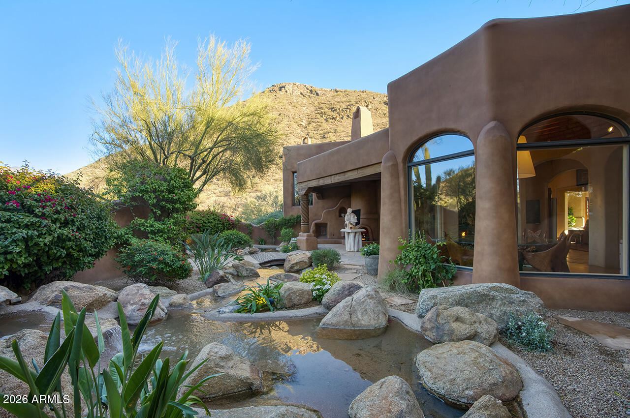 PINNACLE PEAK HEIGHTS - Residential