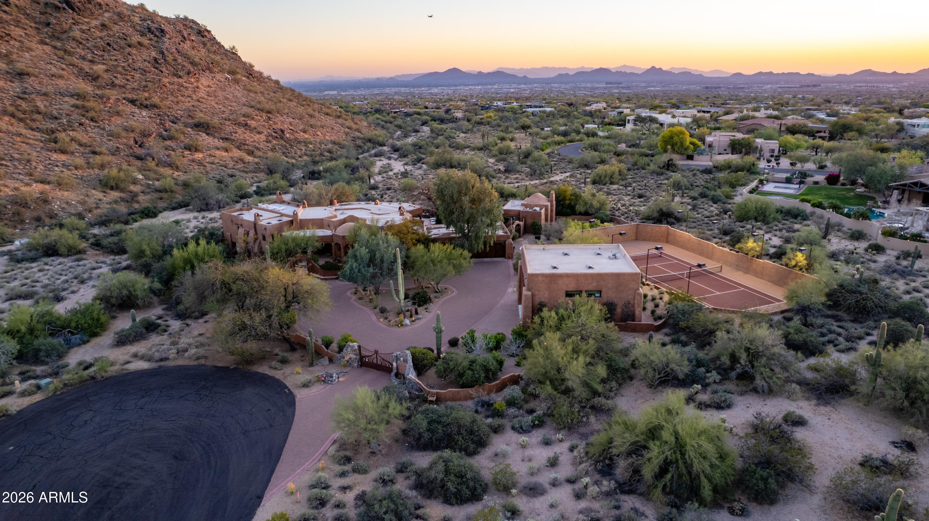 PINNACLE PEAK HEIGHTS - Residential