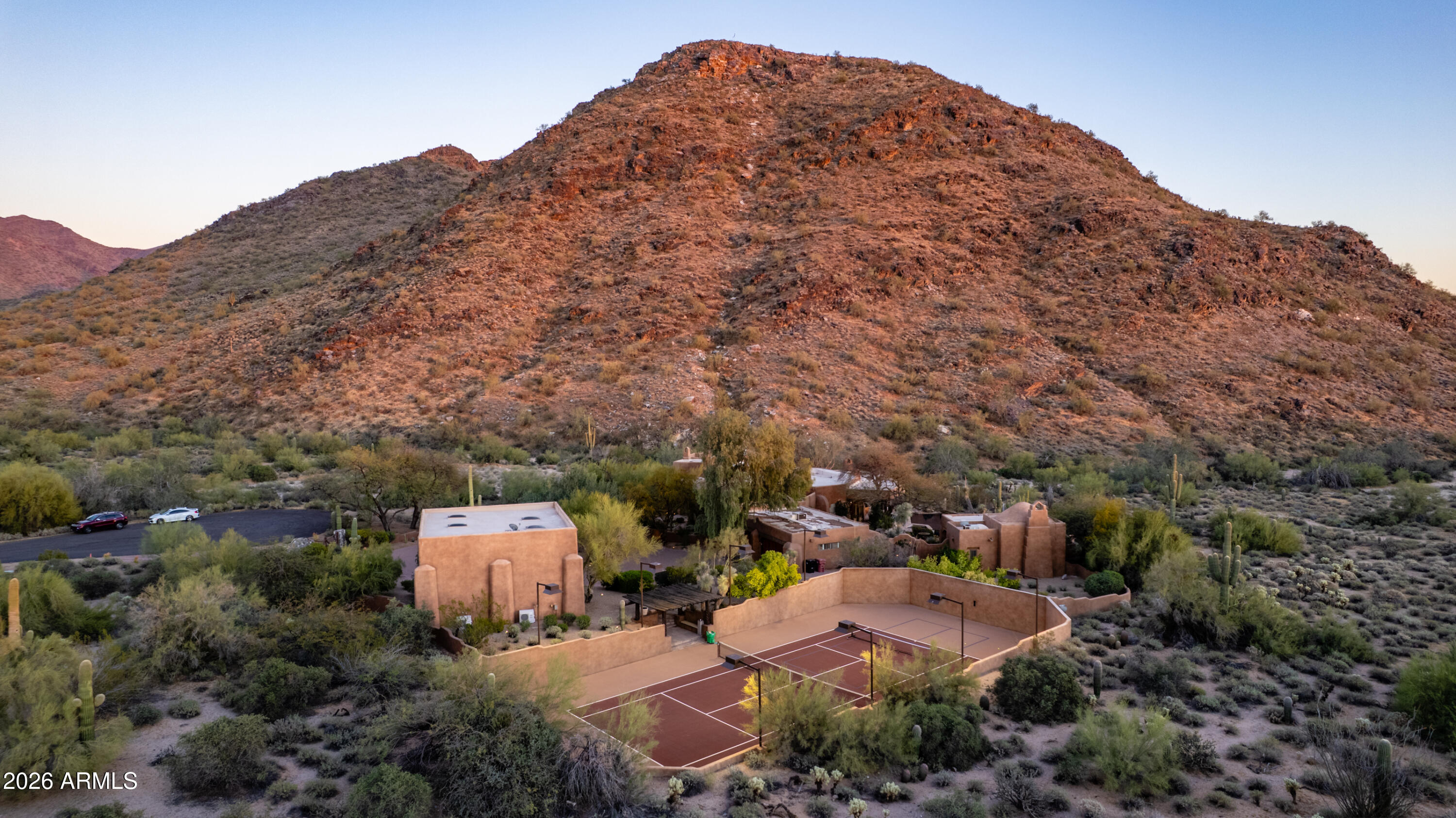 PINNACLE PEAK HEIGHTS - Residential