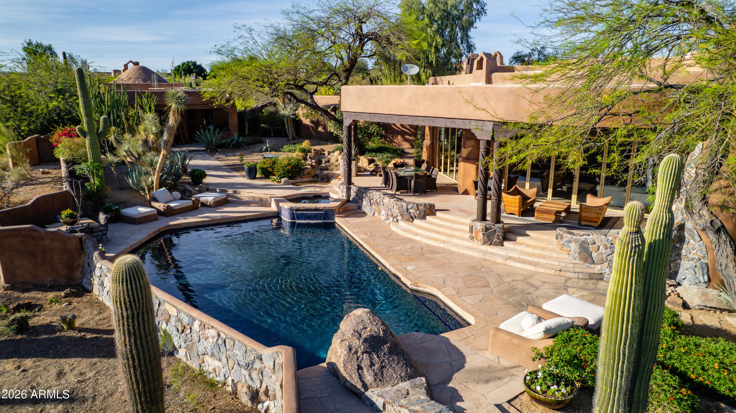 PINNACLE PEAK HEIGHTS - Residential