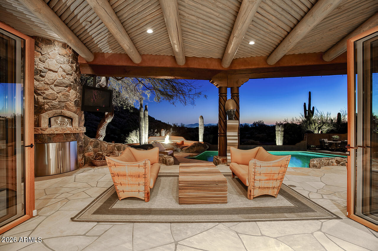 PINNACLE PEAK HEIGHTS - Residential