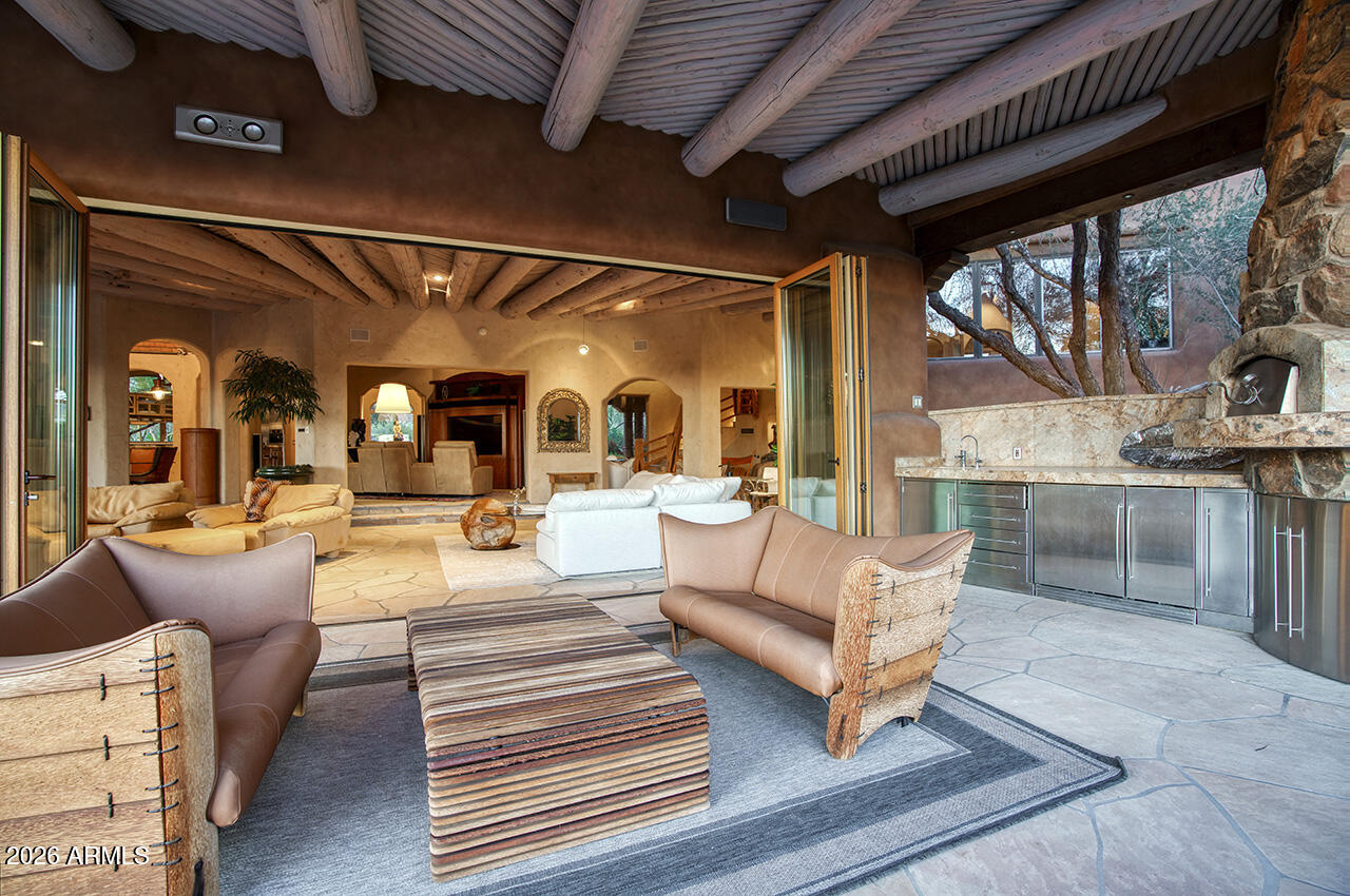 PINNACLE PEAK HEIGHTS - Residential