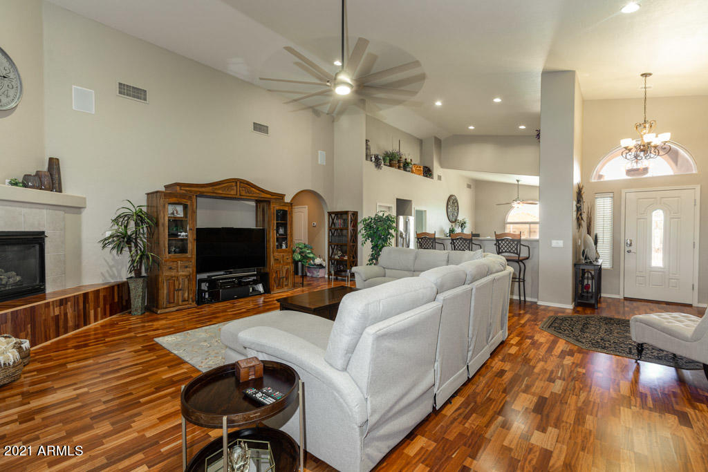 LA TERRAZA PHASE A - Residential