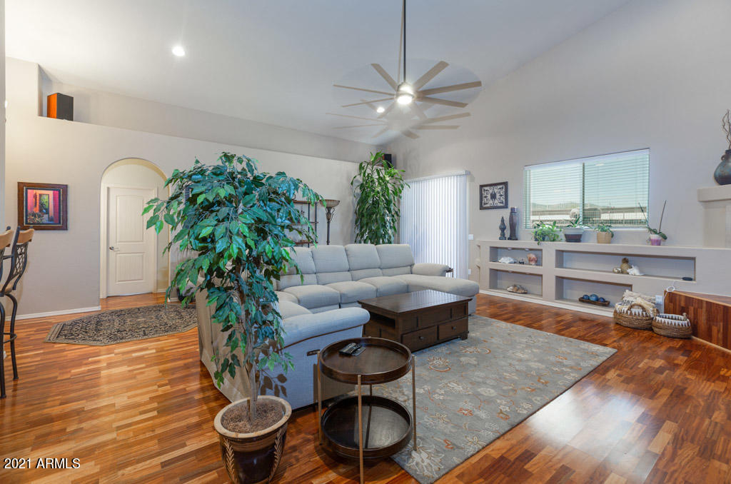 LA TERRAZA PHASE A - Residential