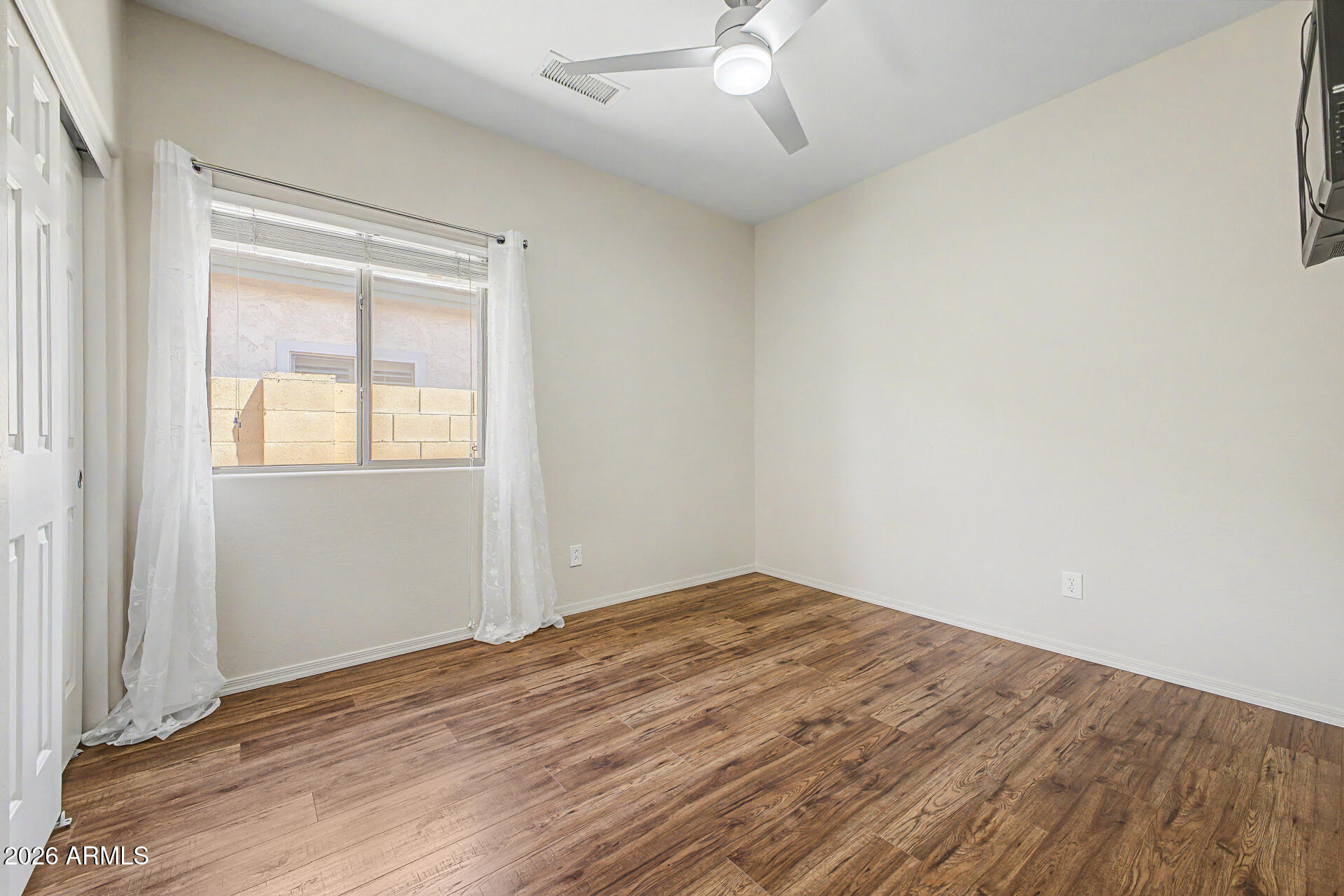 FESTIVAL FOOTHILLS - Residential