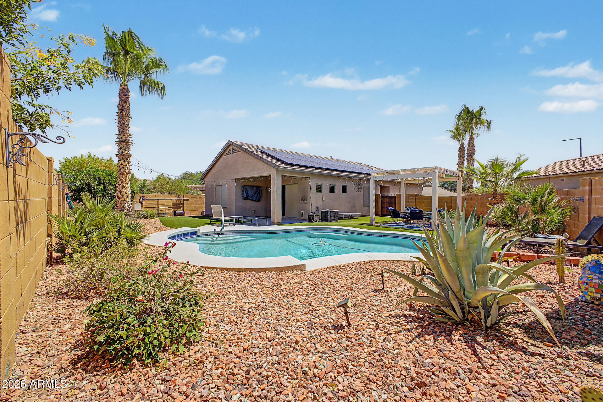 FESTIVAL FOOTHILLS - Residential