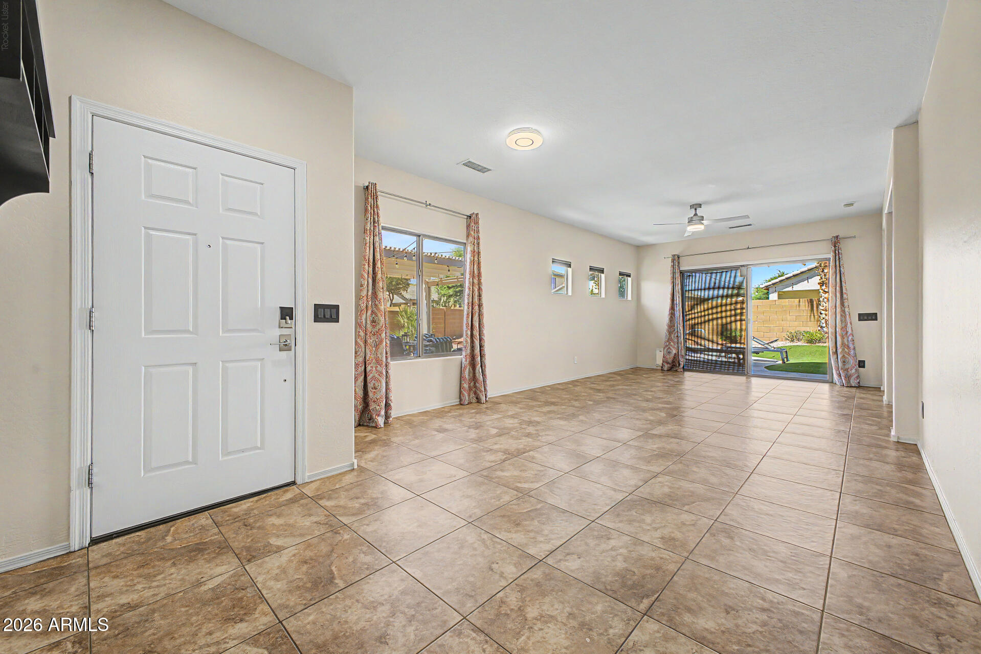 FESTIVAL FOOTHILLS - Residential