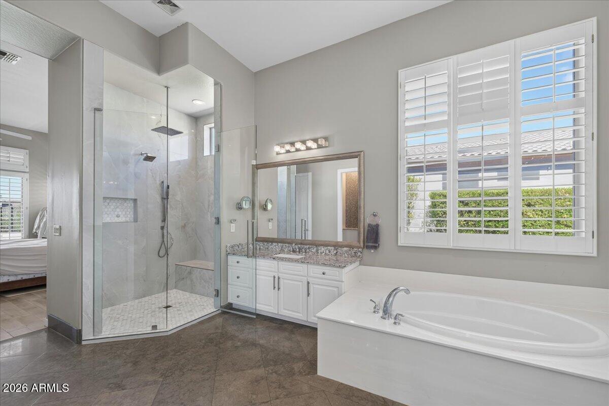 ANTHEM UNIT 24 - Residential