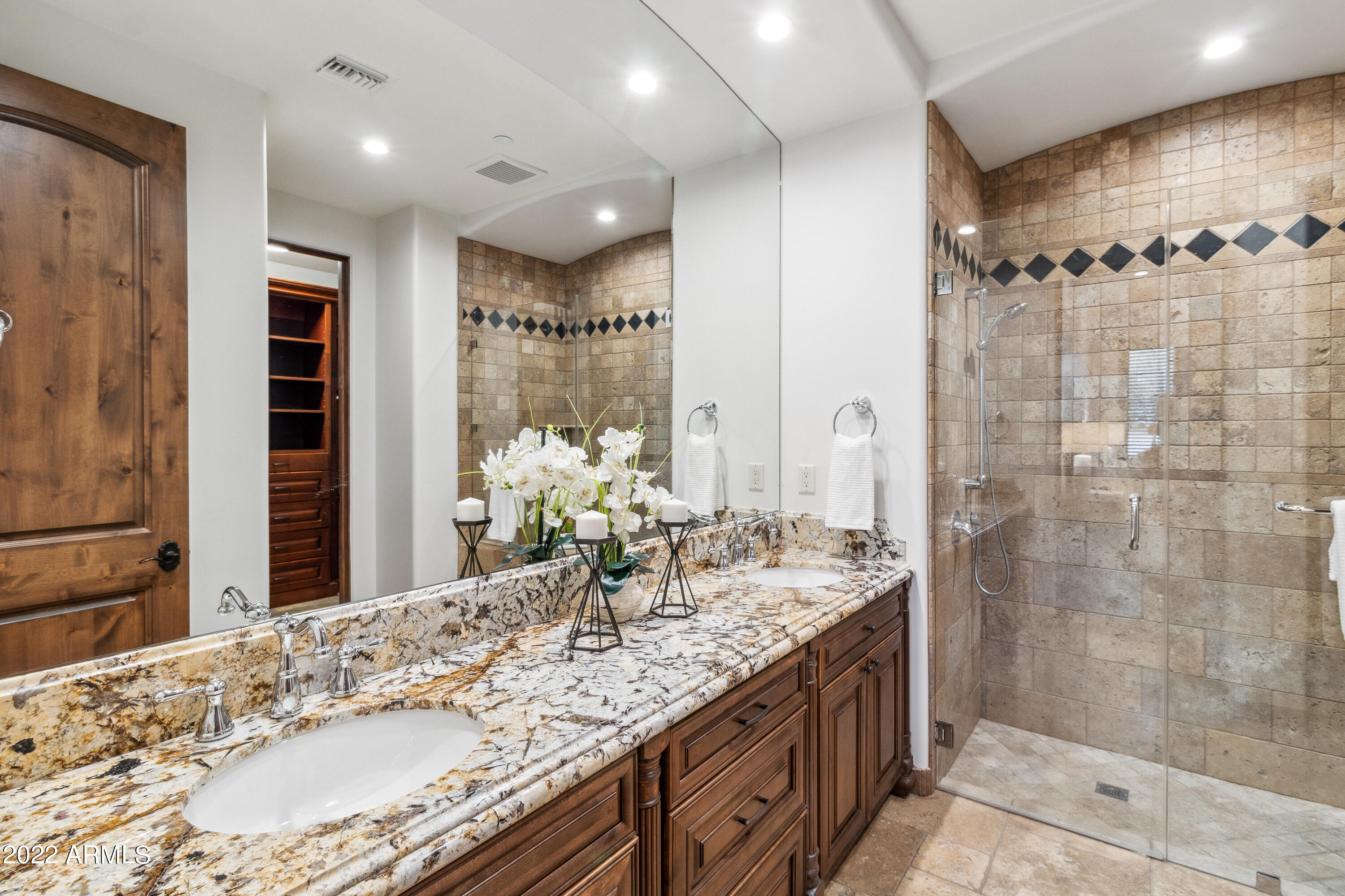 GARY ESTATES - Residential