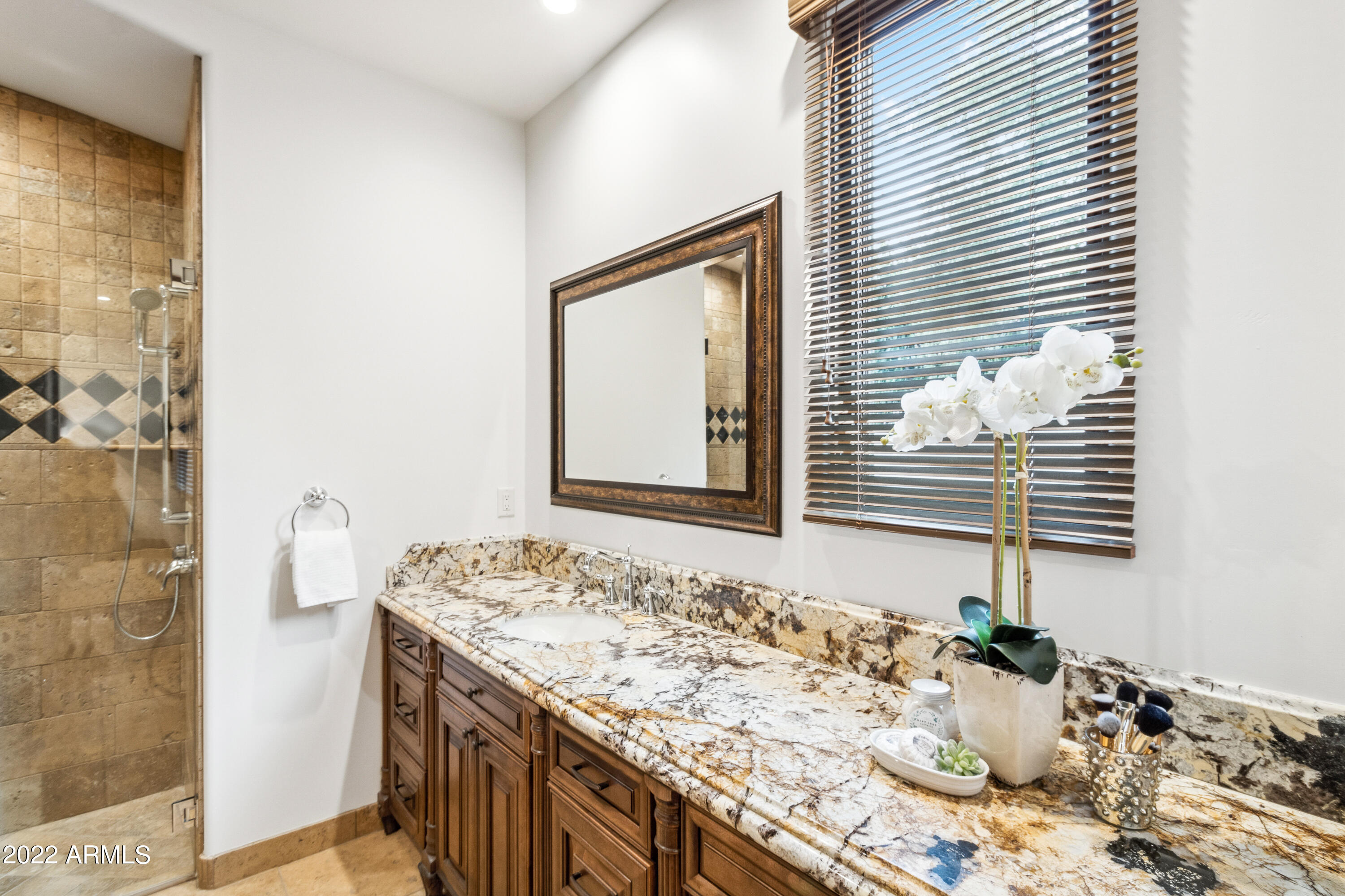 GARY ESTATES - Residential