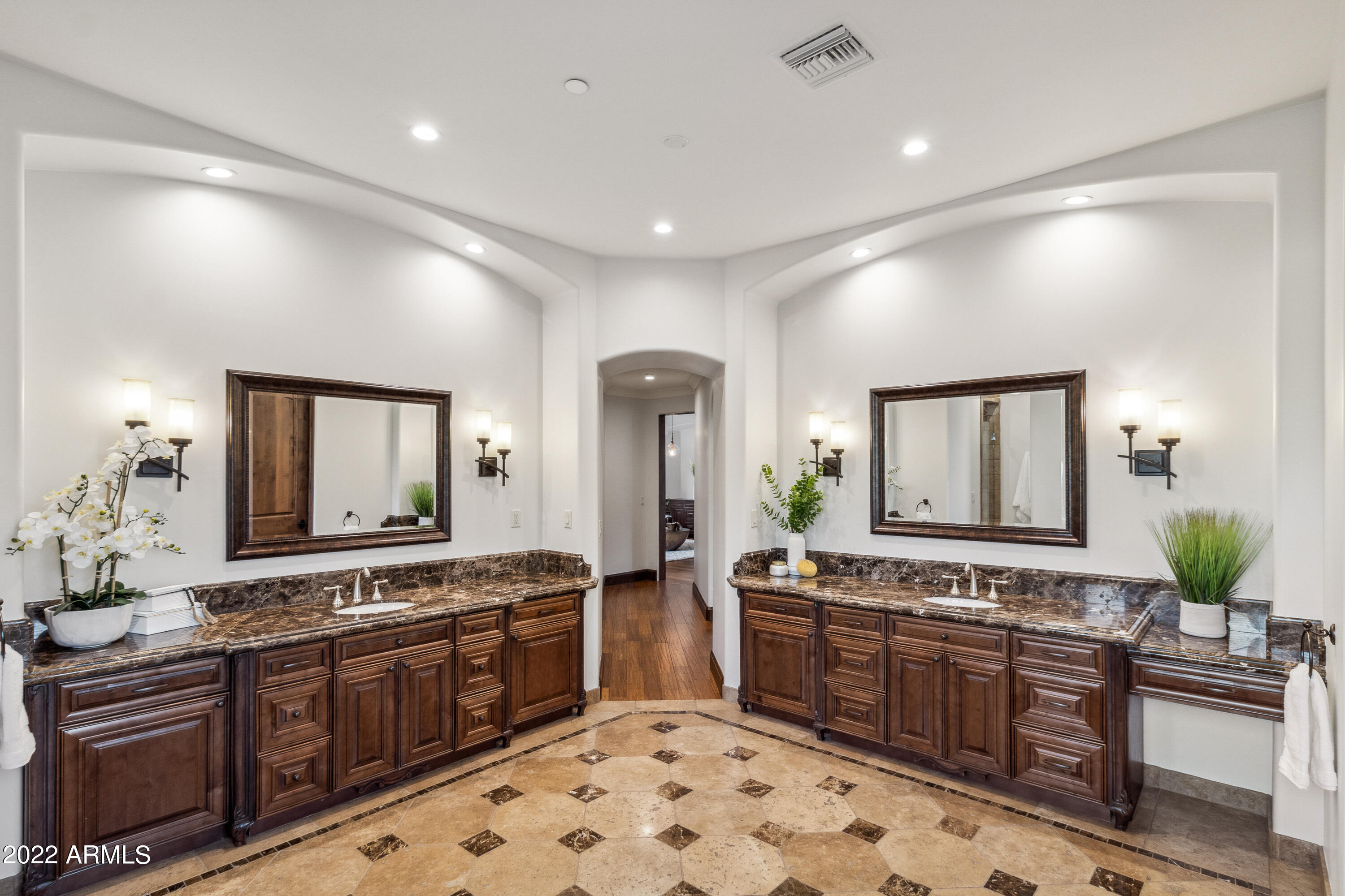 GARY ESTATES - Residential