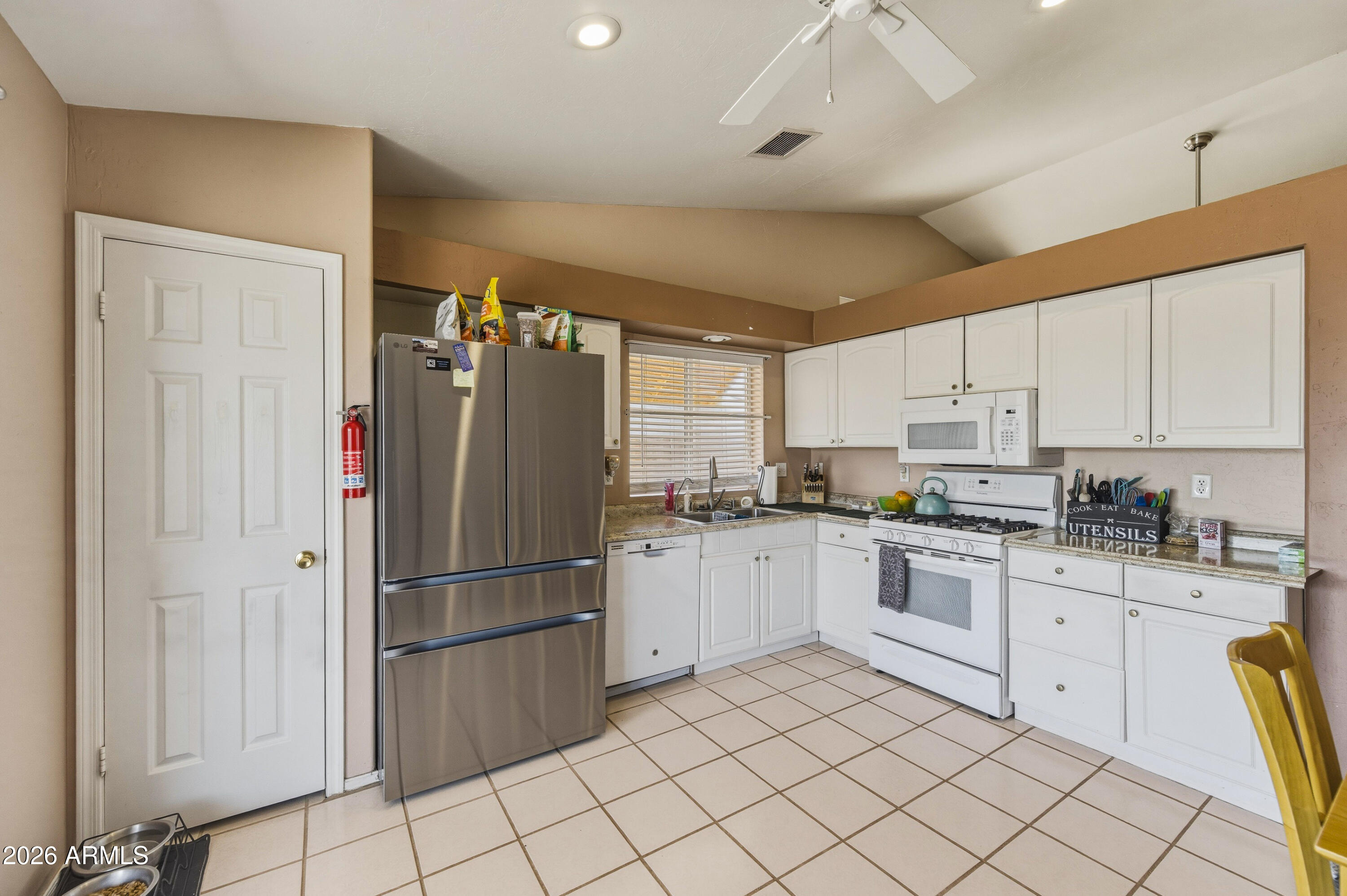 ARIZONA CITY UNIT ONE - Residential