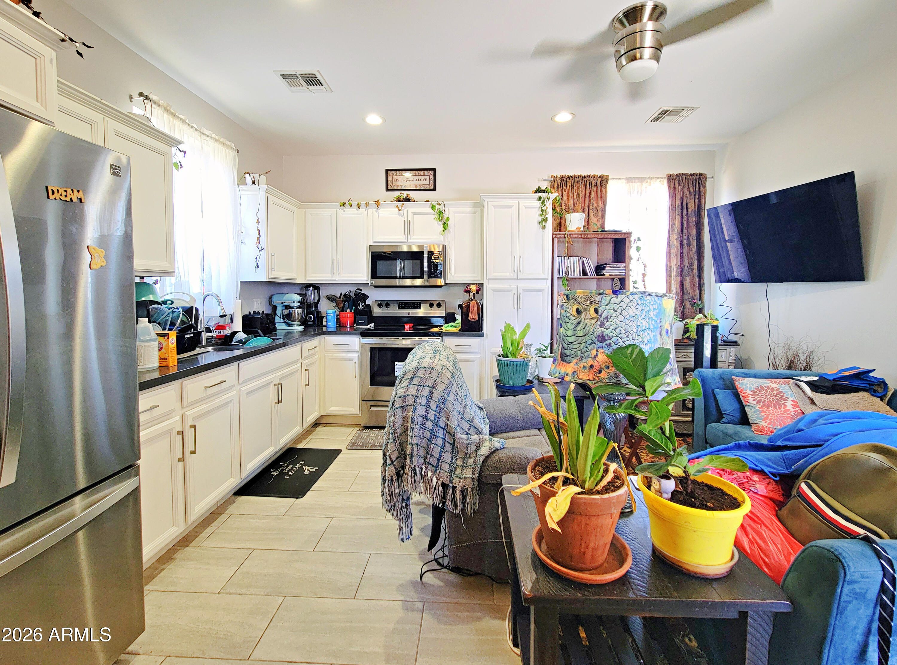 SW NE NW SW OF SEC 25-1N-8E 2.50 AC - Residential