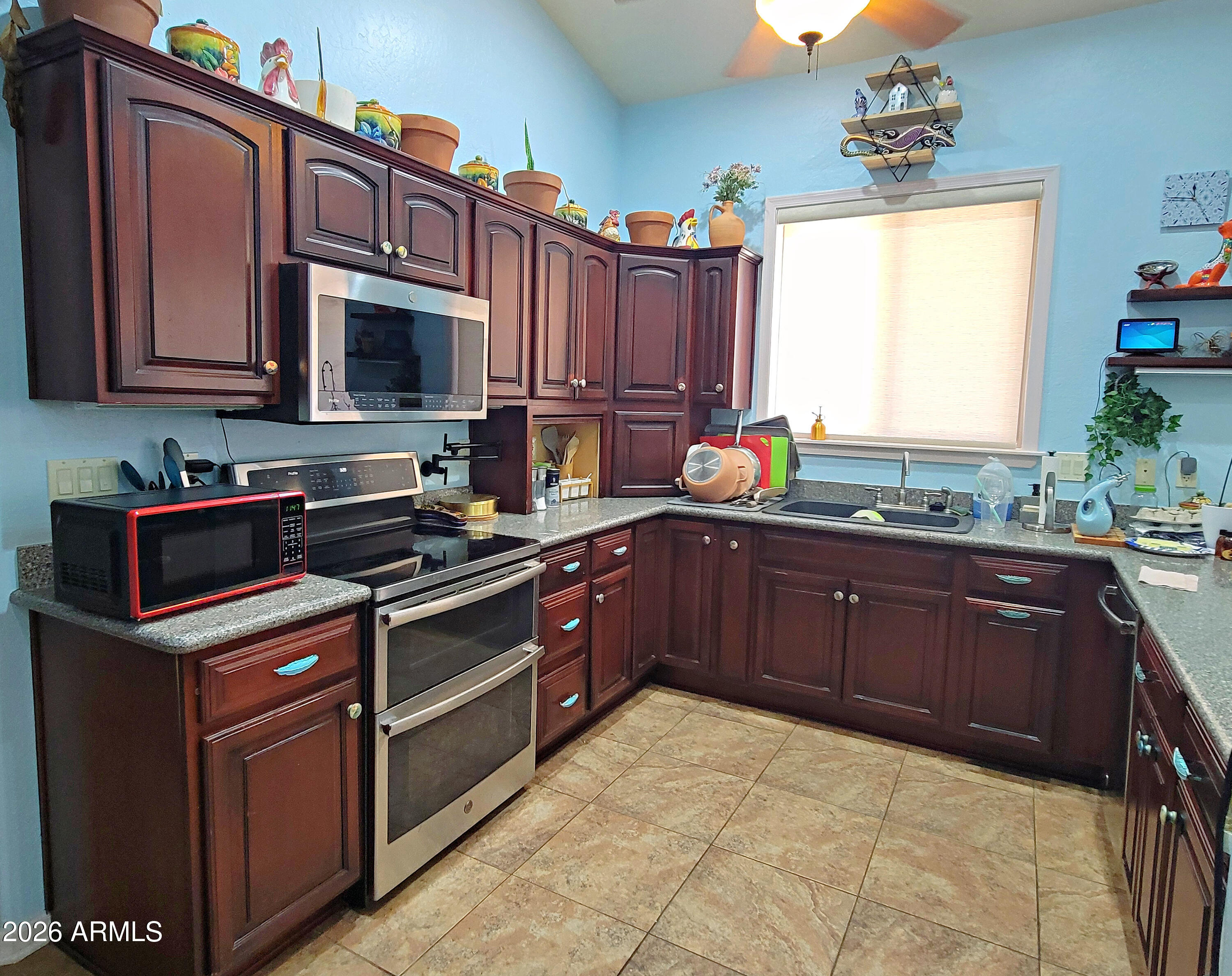 SW NE NW SW OF SEC 25-1N-8E 2.50 AC - Residential
