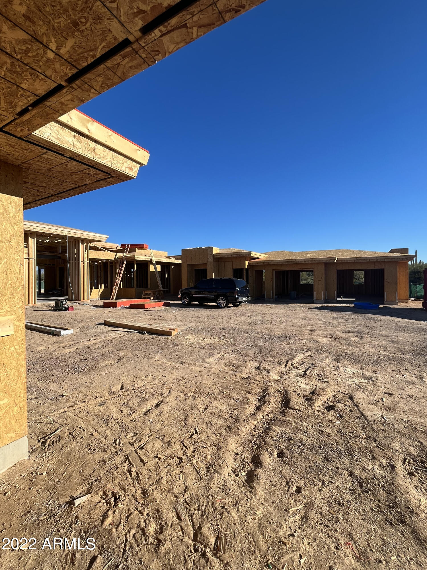 WHISPER ROCK UNIT 3 - Residential