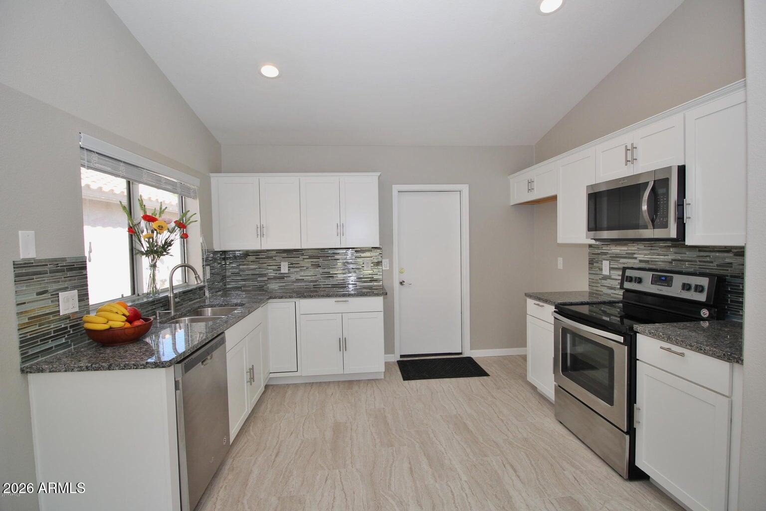 PROVINCES 1 PHASE 1B - Residential