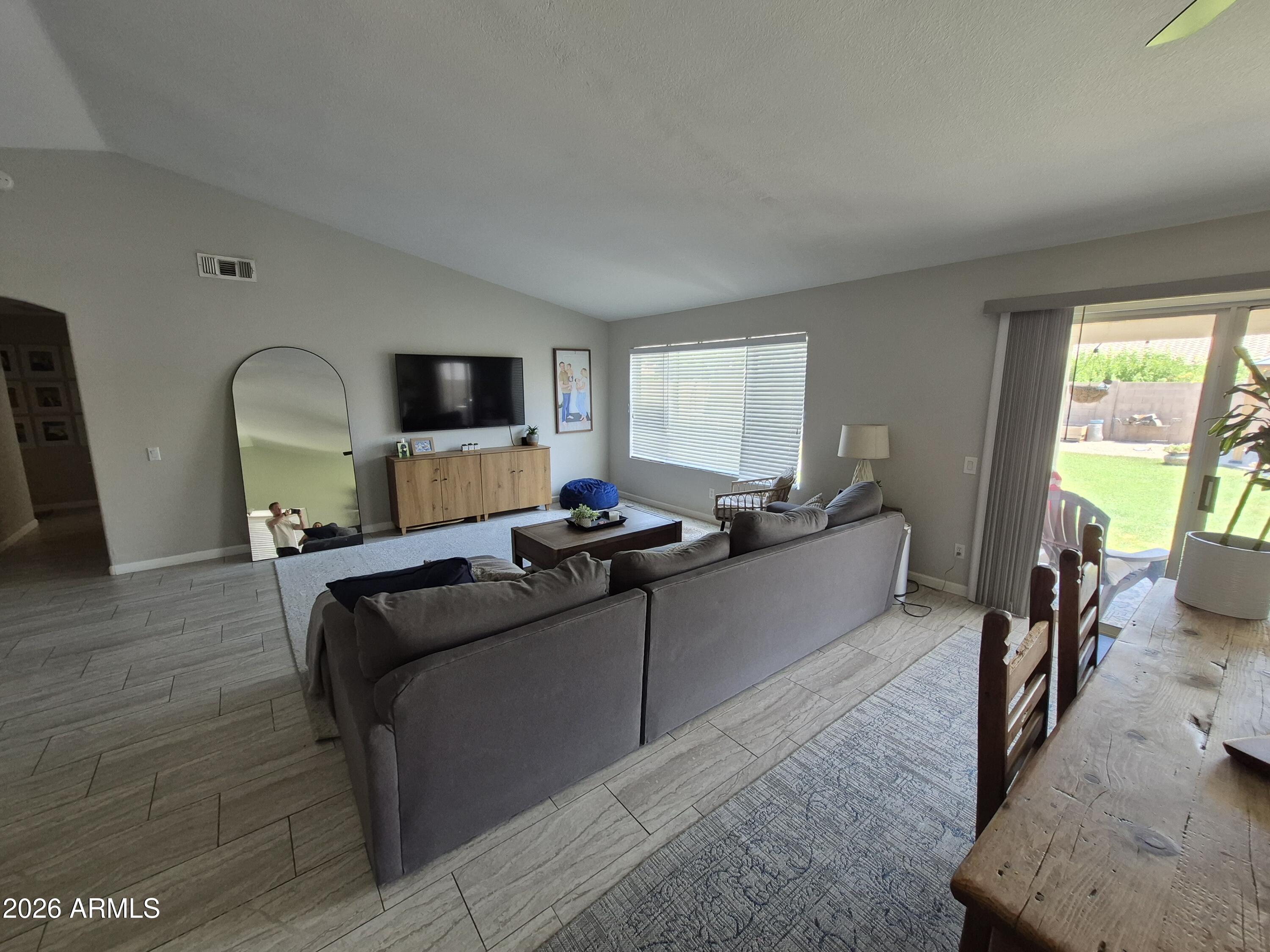 PROVINCES 1 PHASE 1B - Residential