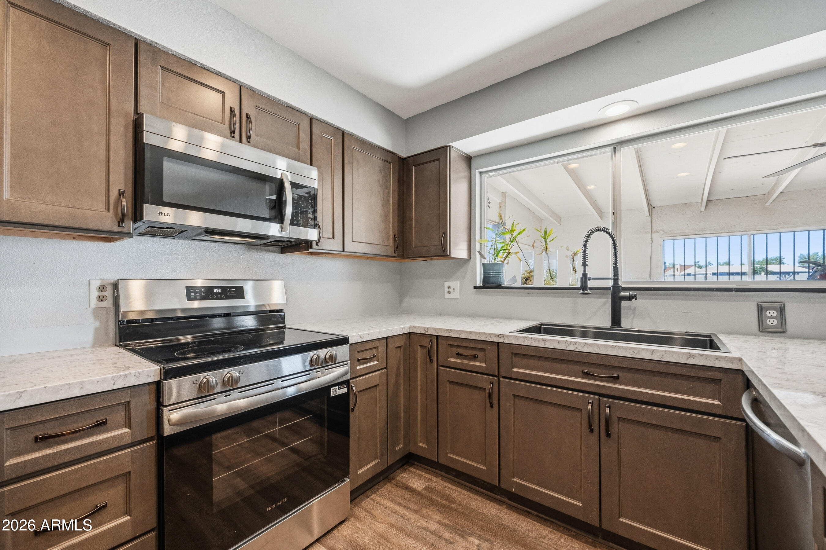 PARKWOOD SUBDIVISION - UNIT NO. 6 - Residential