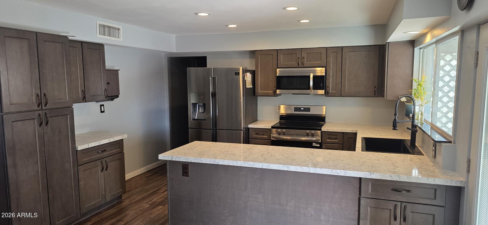 PARKWOOD SUBDIVISION - UNIT NO. 6 - Residential