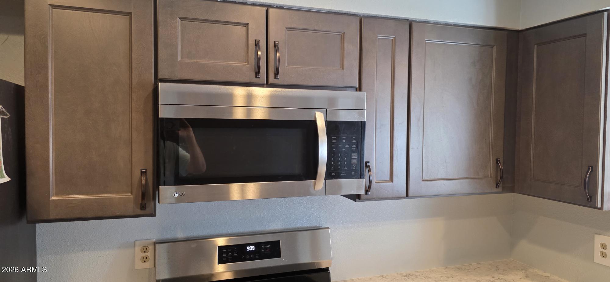 PARKWOOD SUBDIVISION - UNIT NO. 6 - Residential