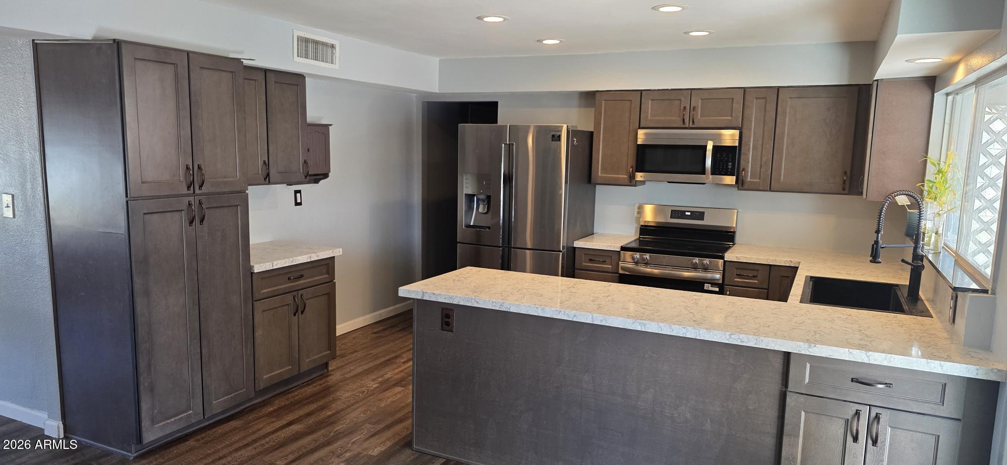 PARKWOOD SUBDIVISION - UNIT NO. 6 - Residential