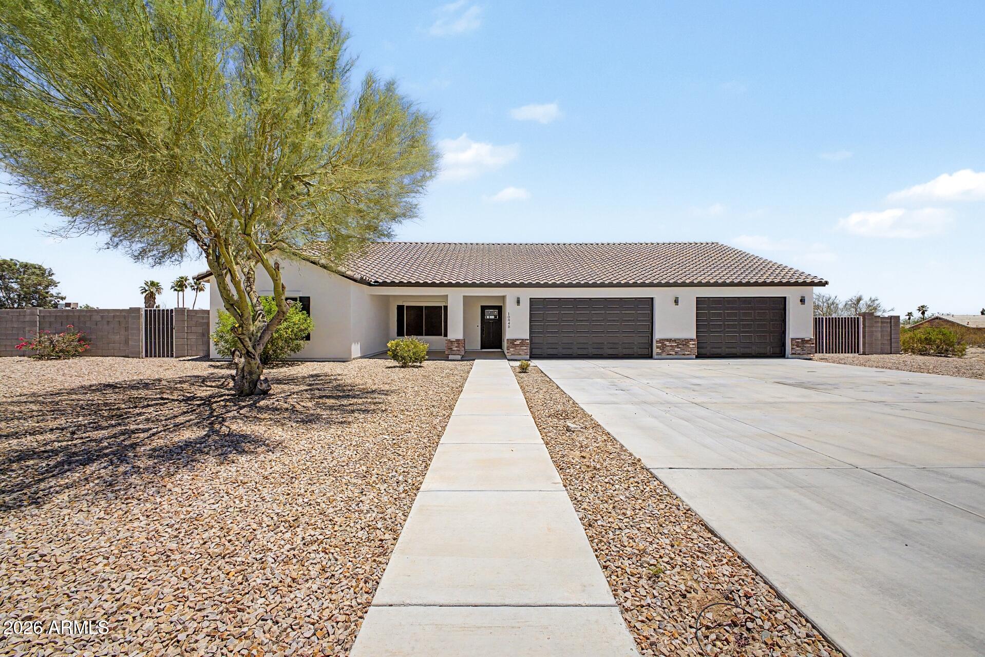 DESERT VISTA UNIT NO 6 - Residential