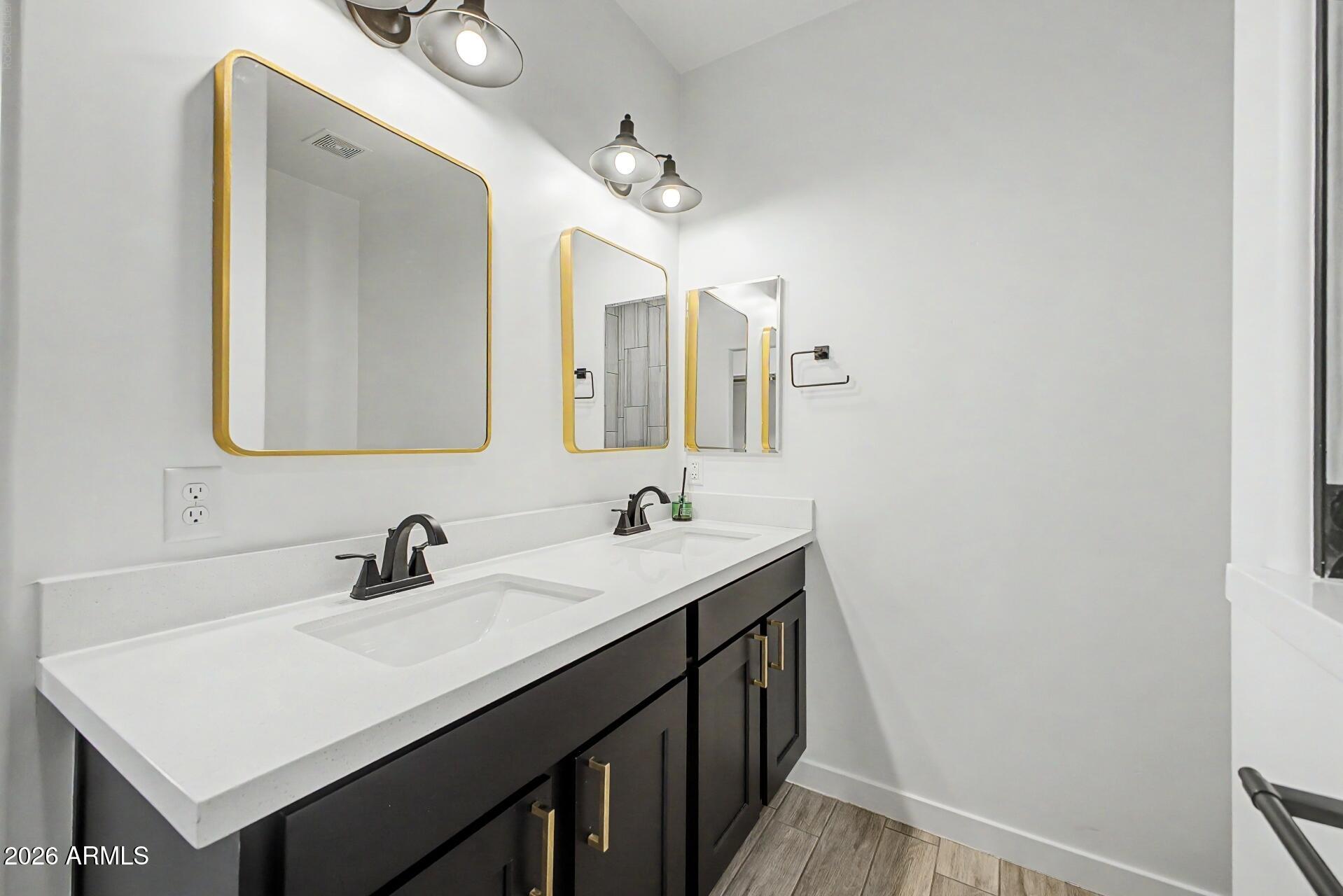 DESERT VISTA UNIT NO 6 - Residential