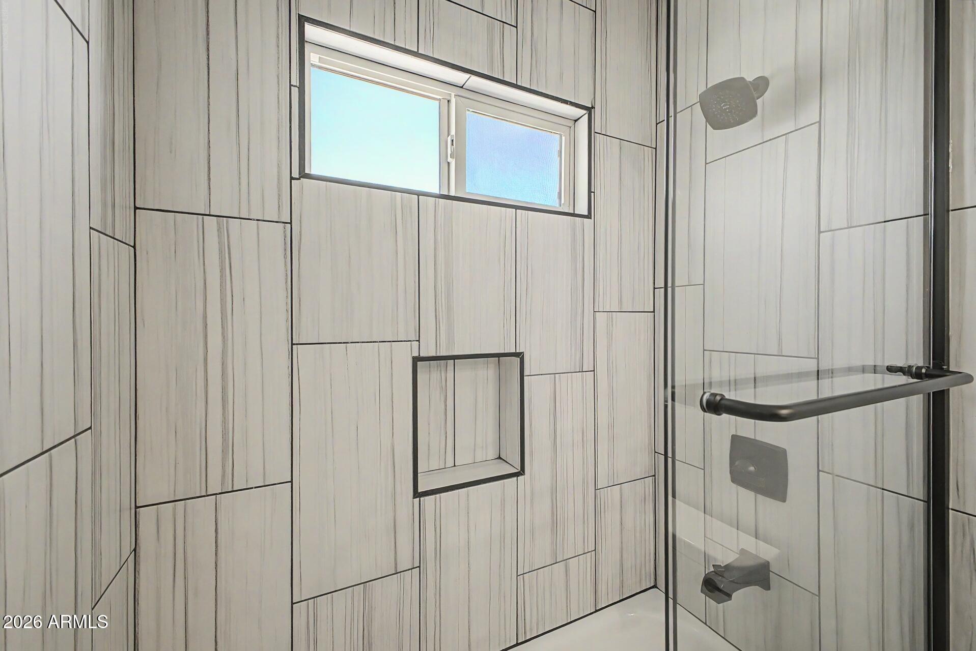 DESERT VISTA UNIT NO 6 - Residential