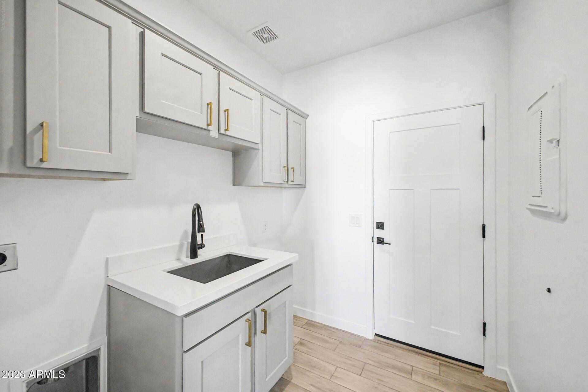 DESERT VISTA UNIT NO 6 - Residential