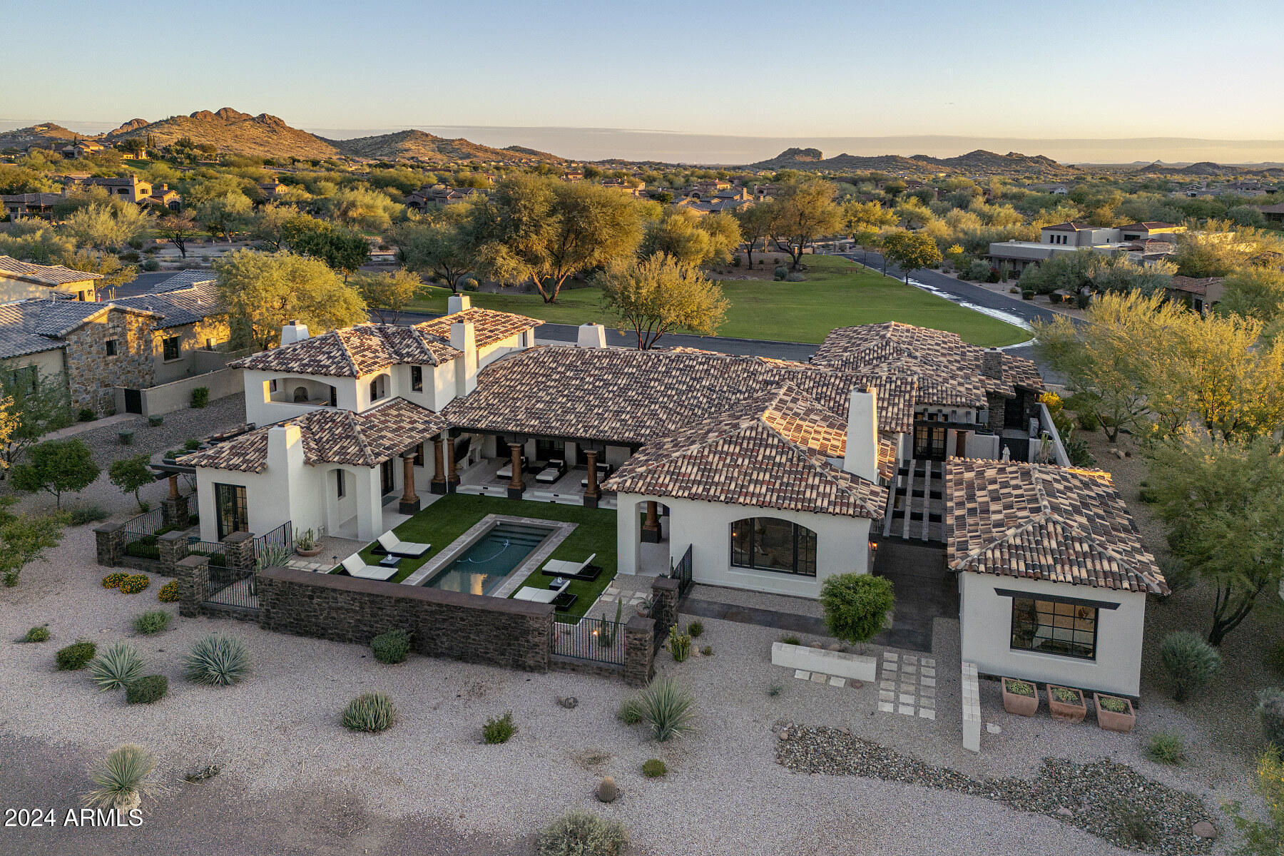 Superstition Mountain - Residential
