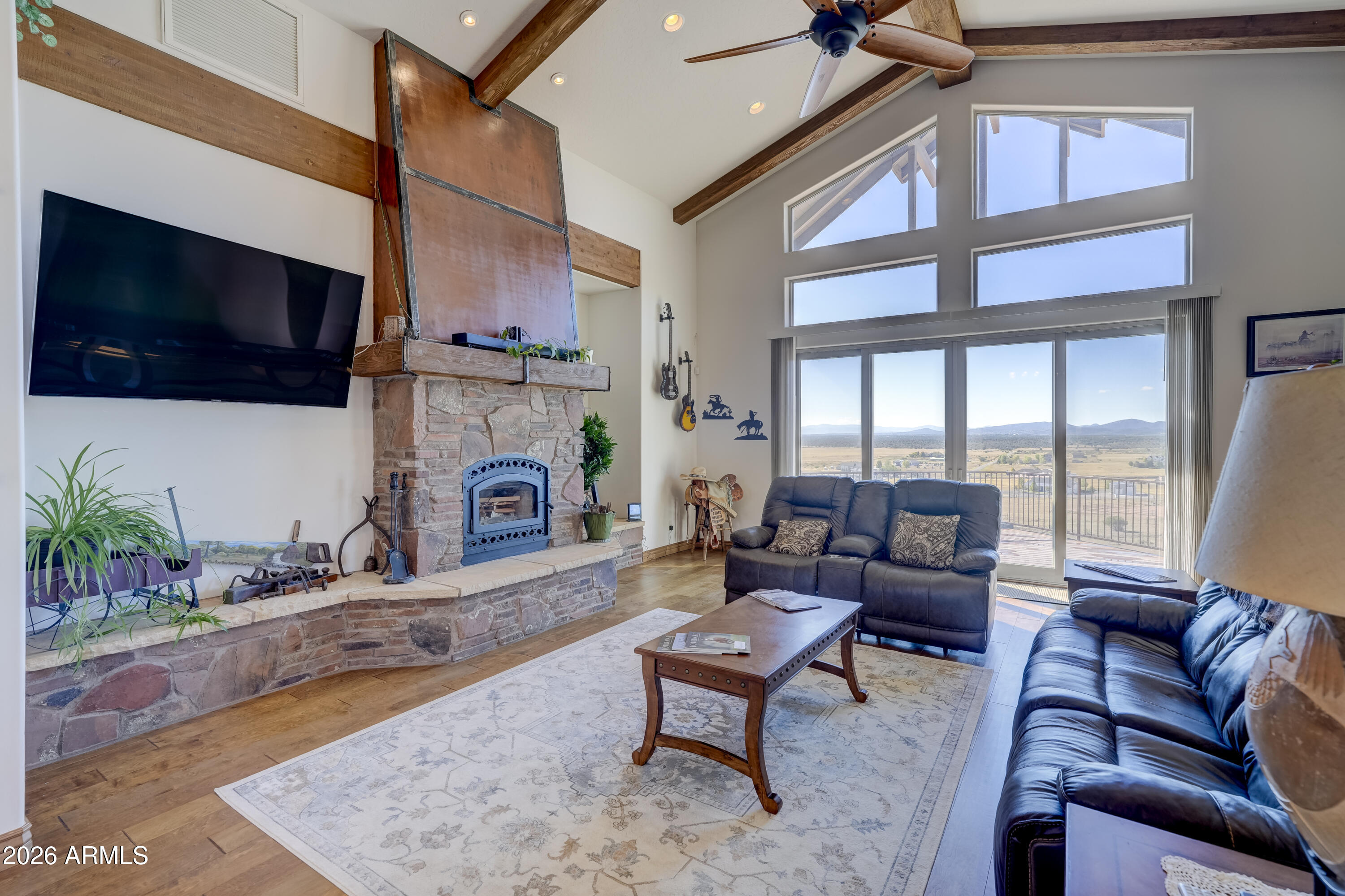 WILLIAMSON VALLEY RANCH - Residential