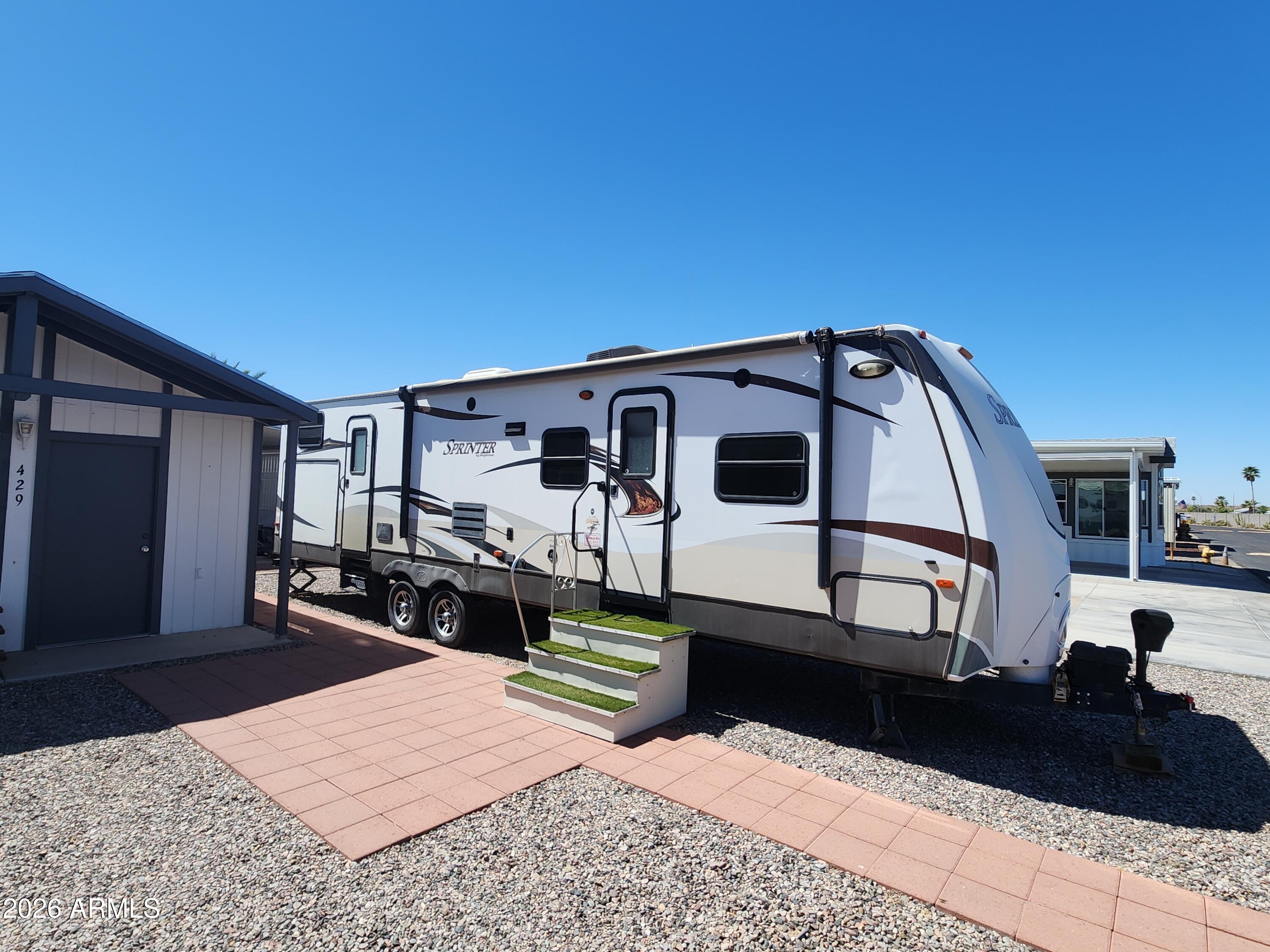 TIERRA DEL SOL RV RESORT - Land