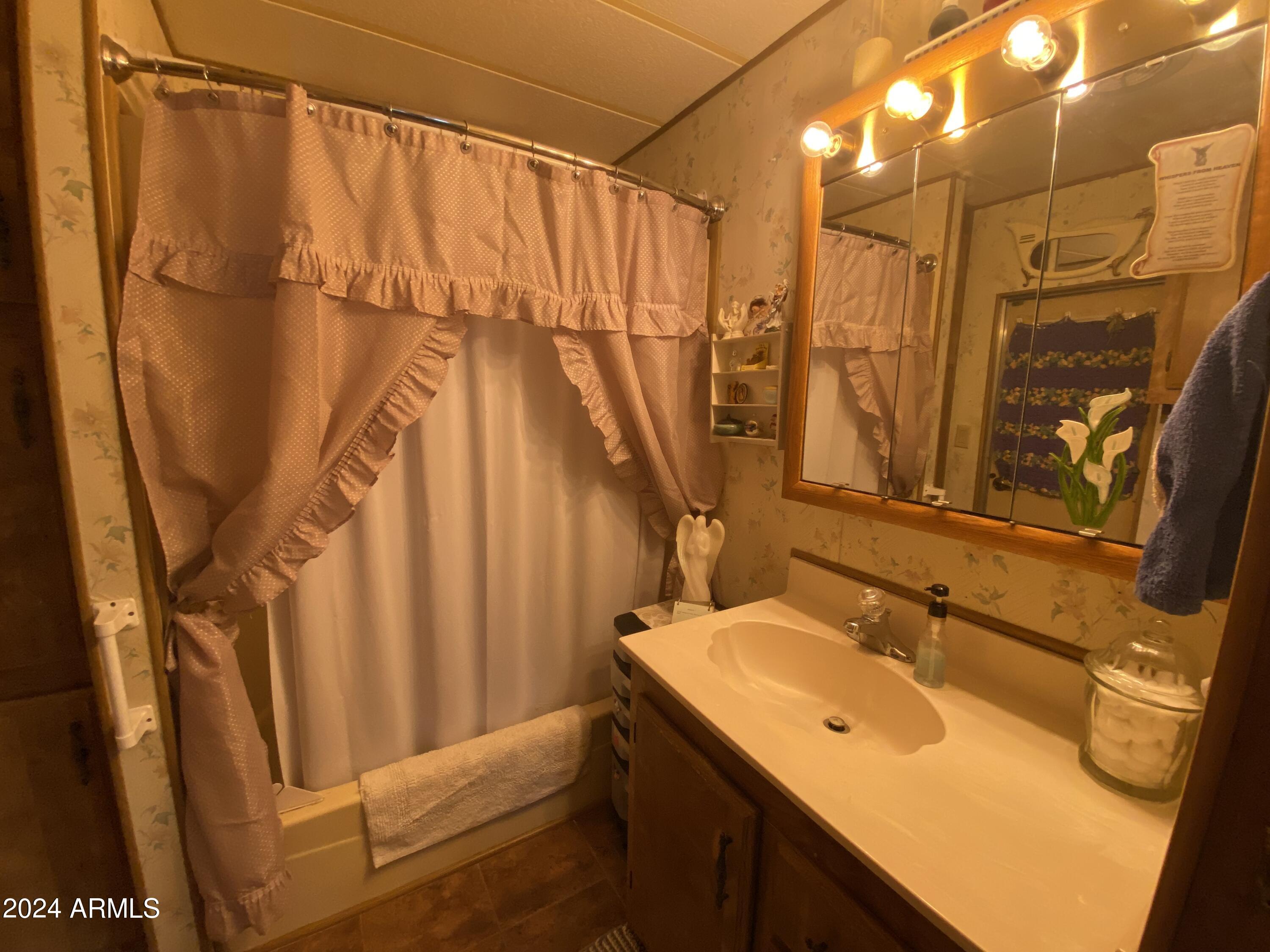 ROADHAVEN RESORT OF APACHE JUNCTION - Land