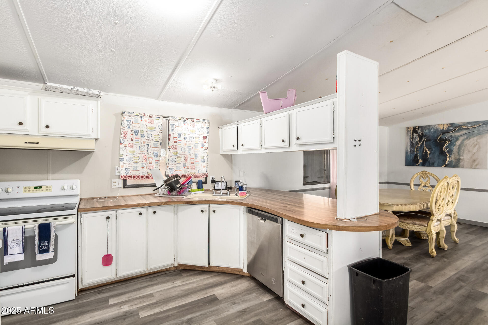 CABALLO ESTATES - Residential