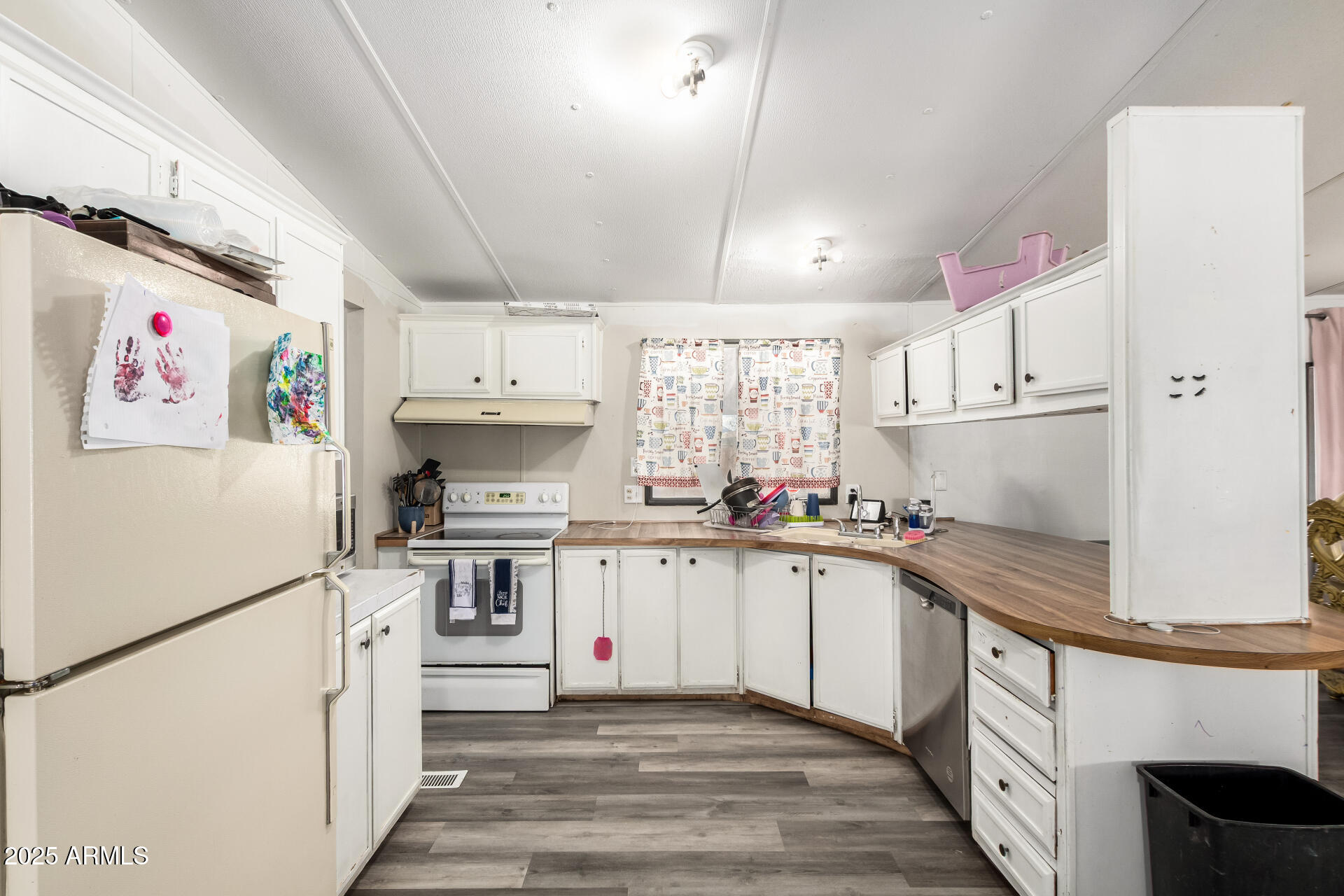 CABALLO ESTATES - Residential