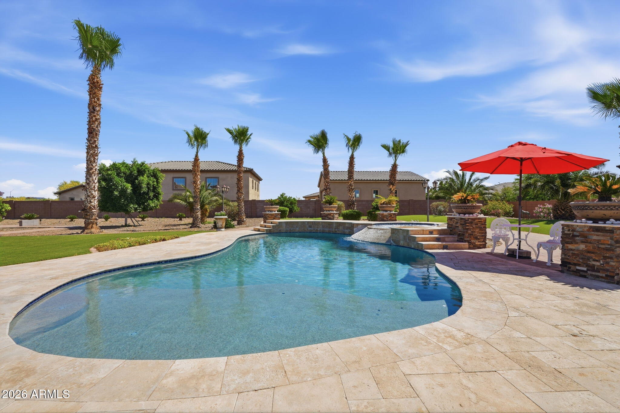 CABALLOS DEL RIO - Residential