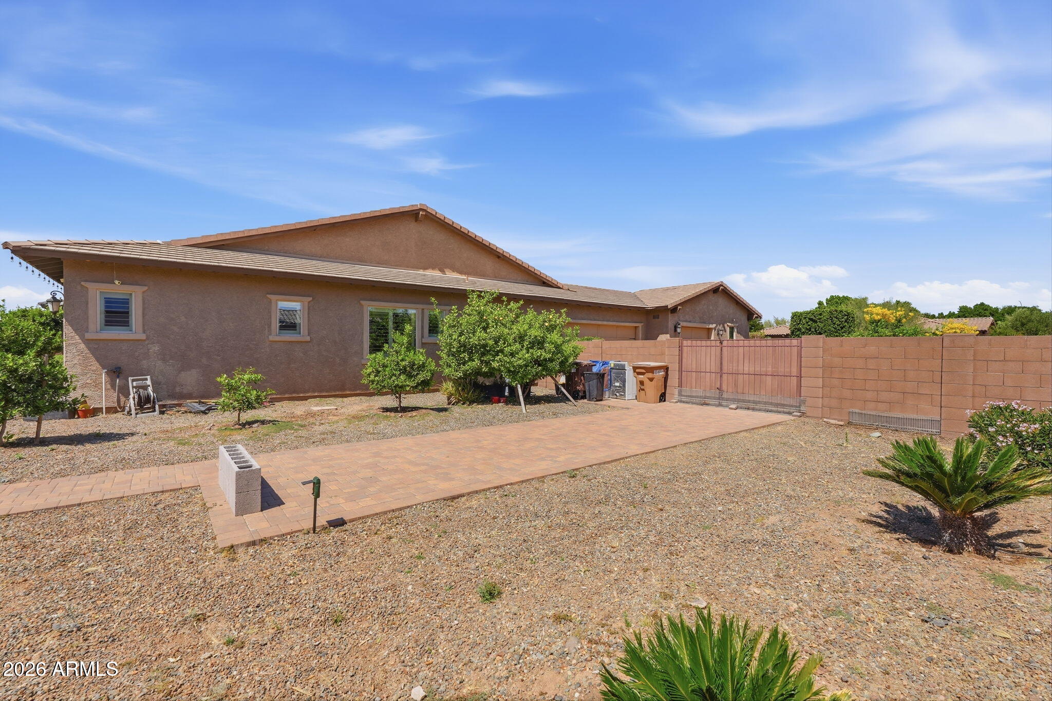 CABALLOS DEL RIO - Residential