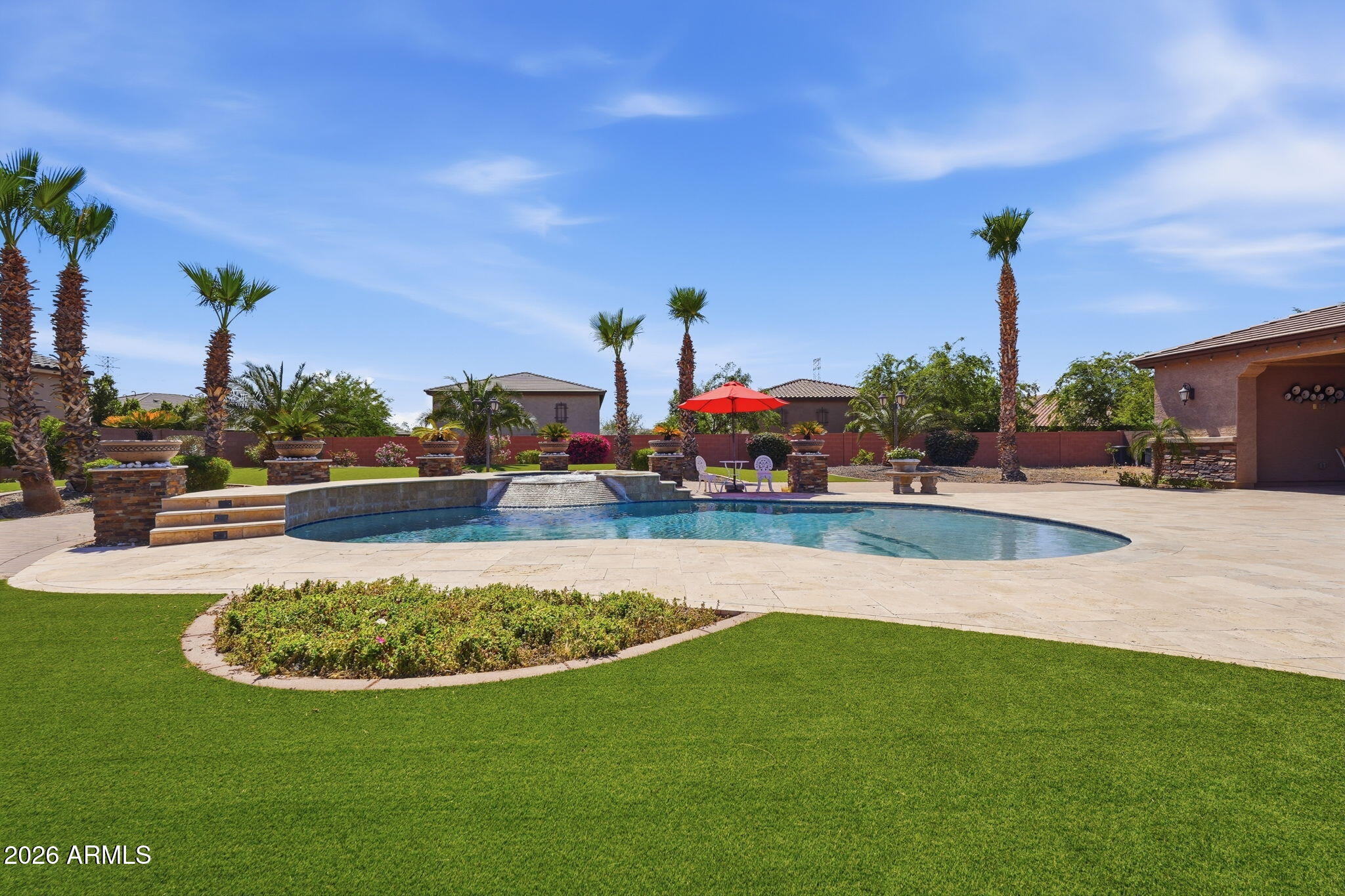 CABALLOS DEL RIO - Residential
