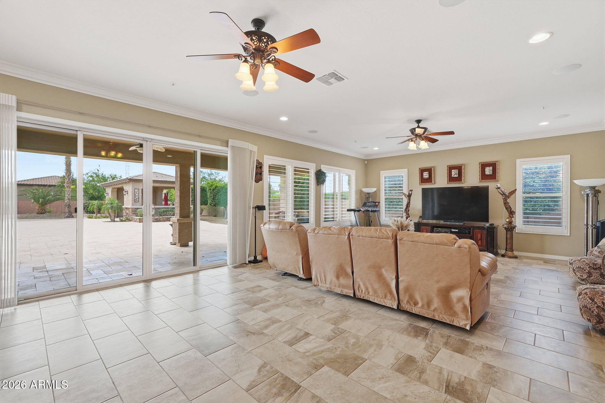 CABALLOS DEL RIO - Residential