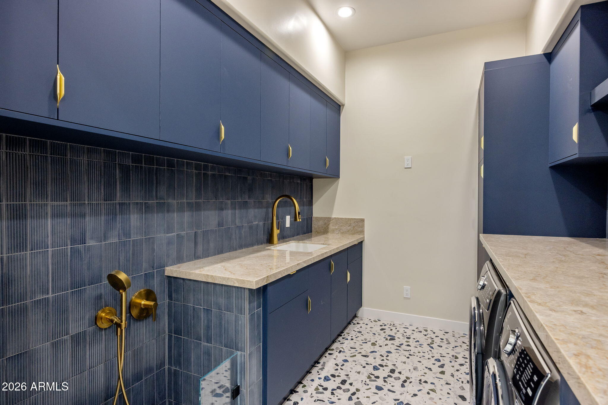 CHENEY ESTATES LOT 1-72 TR A-C D1 D2 EF - Residential