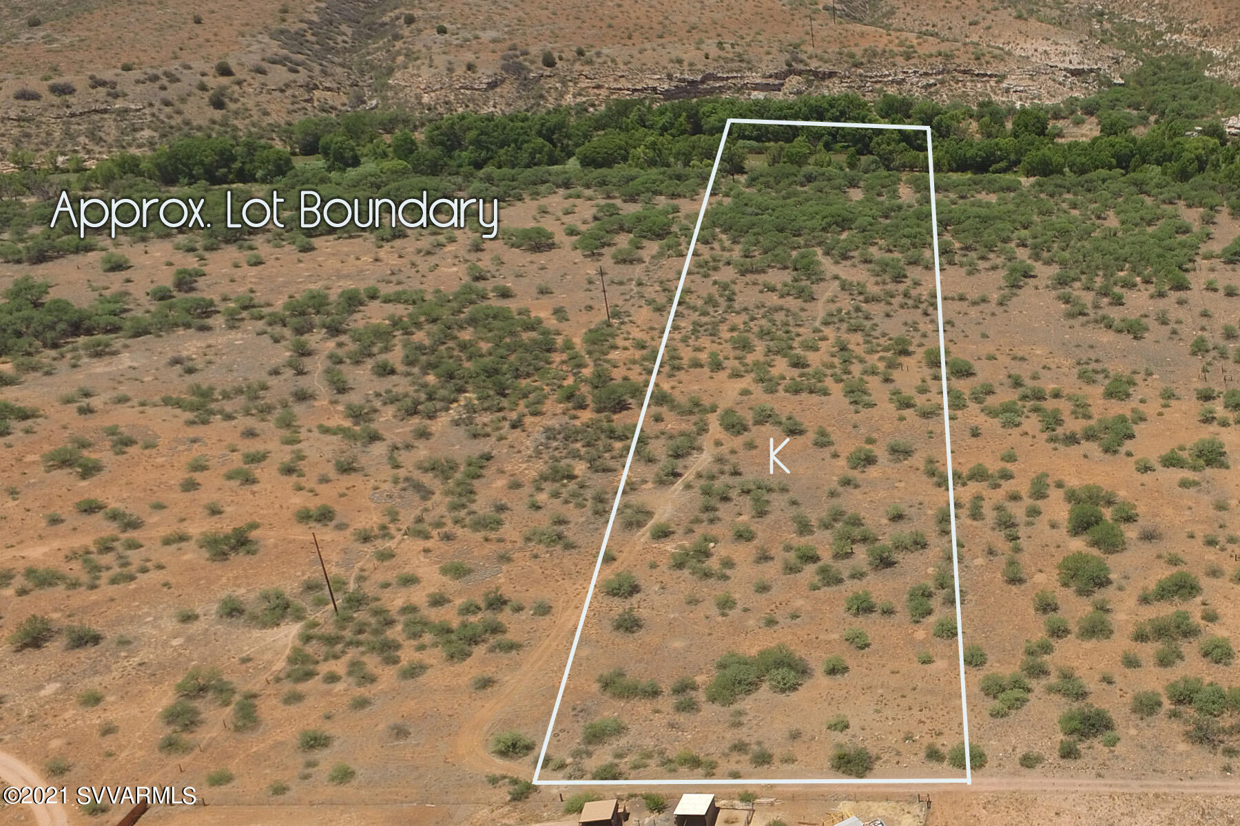 Large, gorgeous lot with Verde River frontage!  You must visit this lot to appreciate what it has to offer!